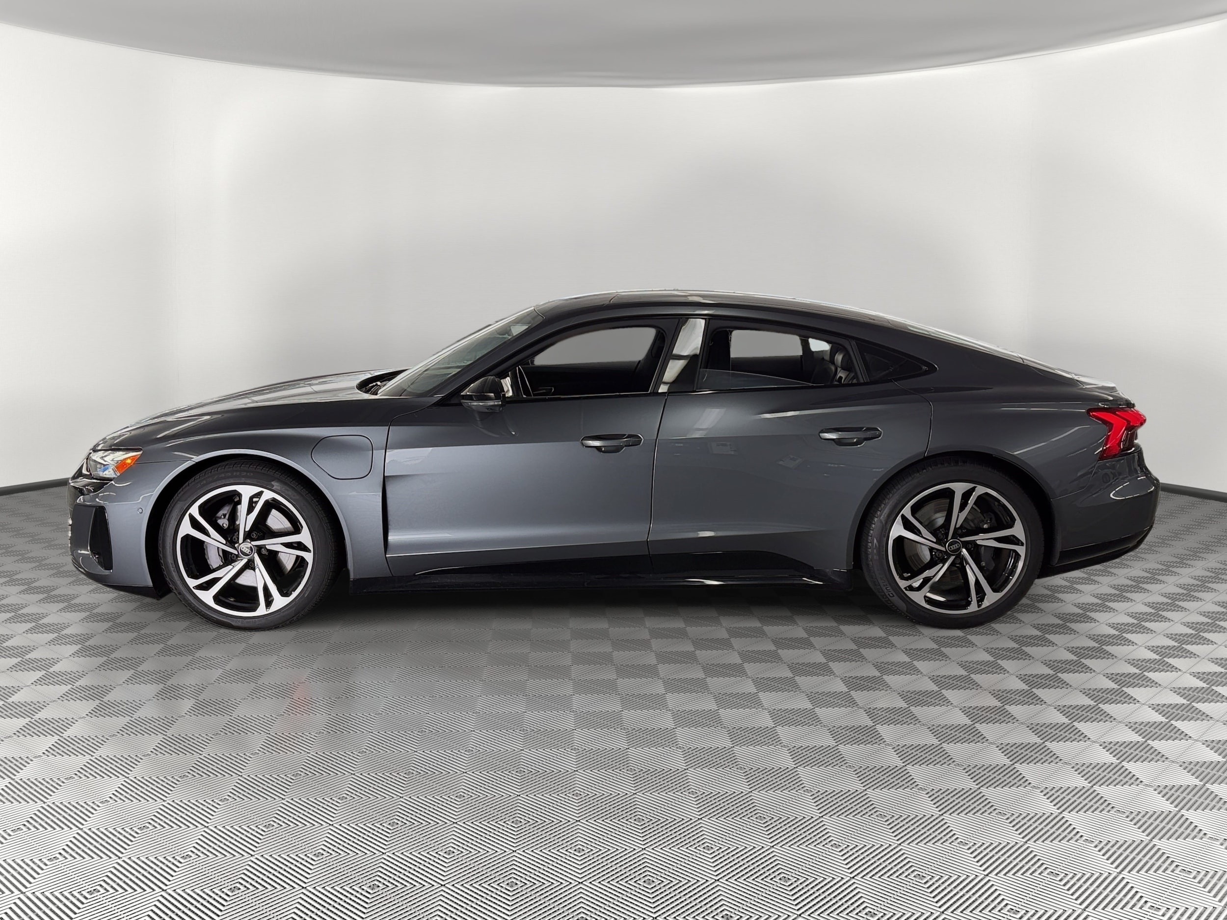 E-tron GT Prestige Sedan