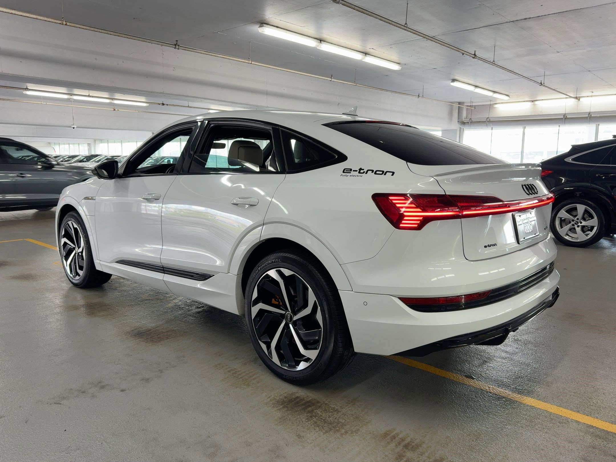2023 Audi e-tron Sportback S line Premium Plus photo 3
