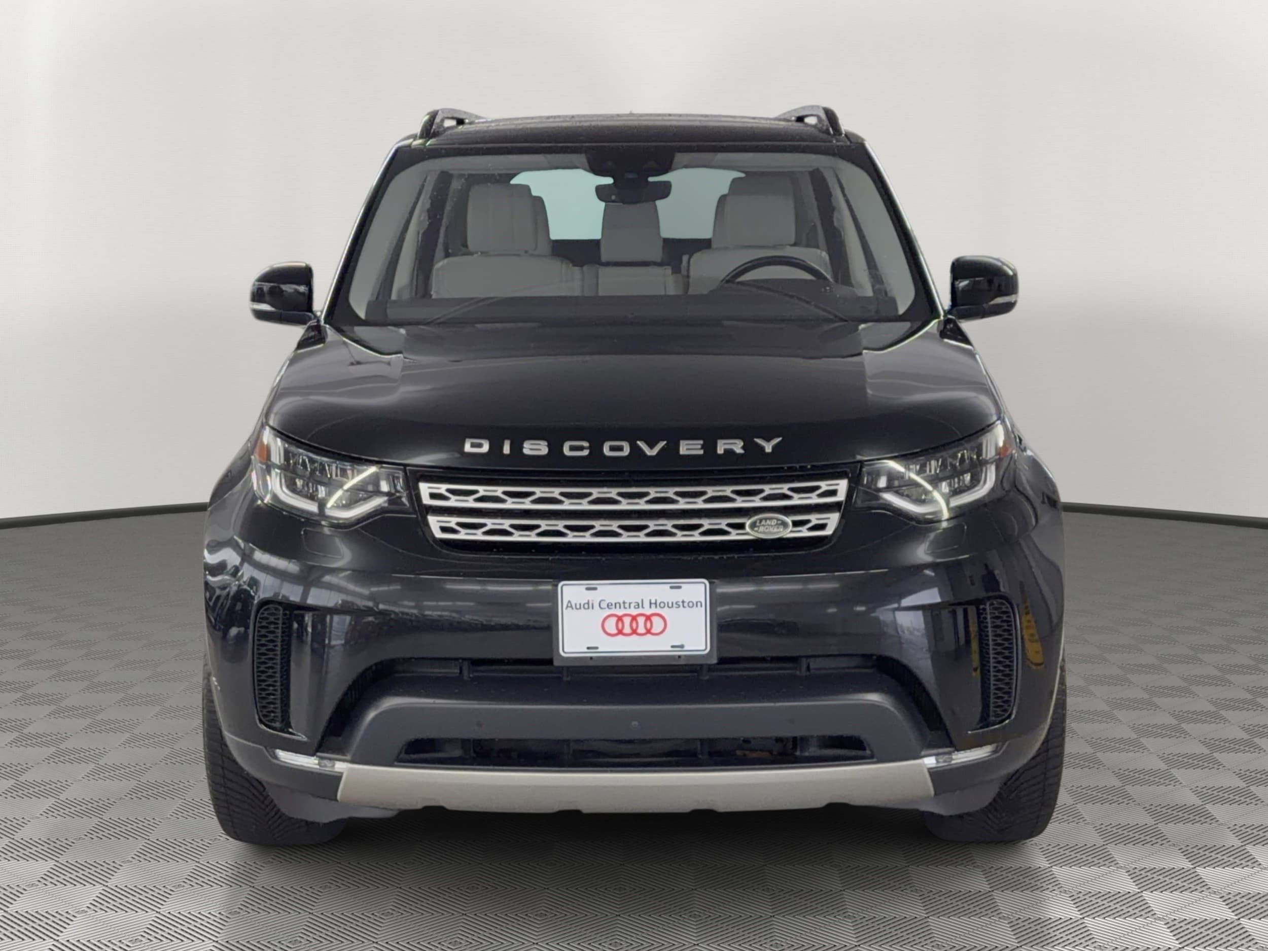 Discovery HSE Luxury SUV