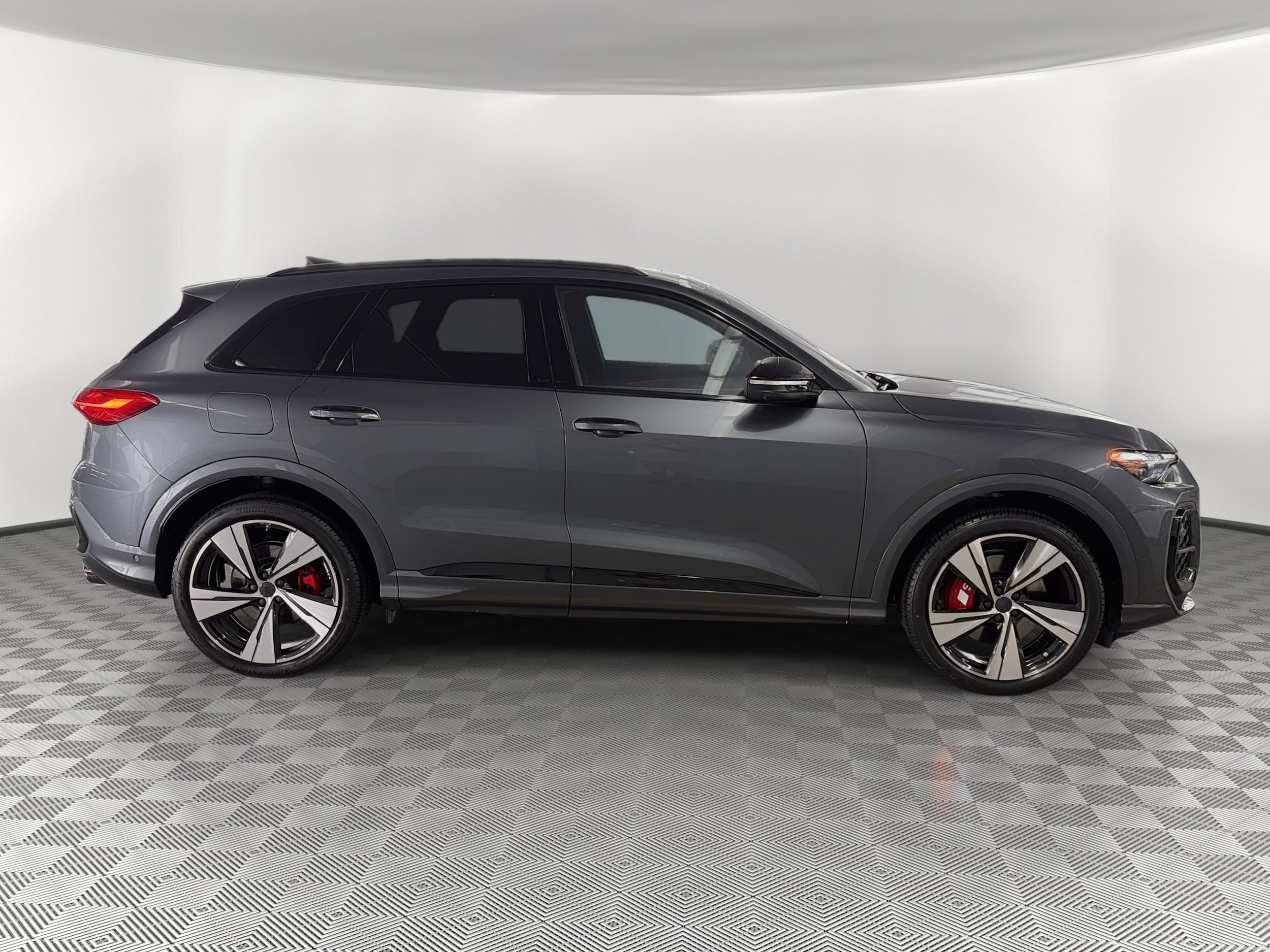 SQ5 Prestige SUV