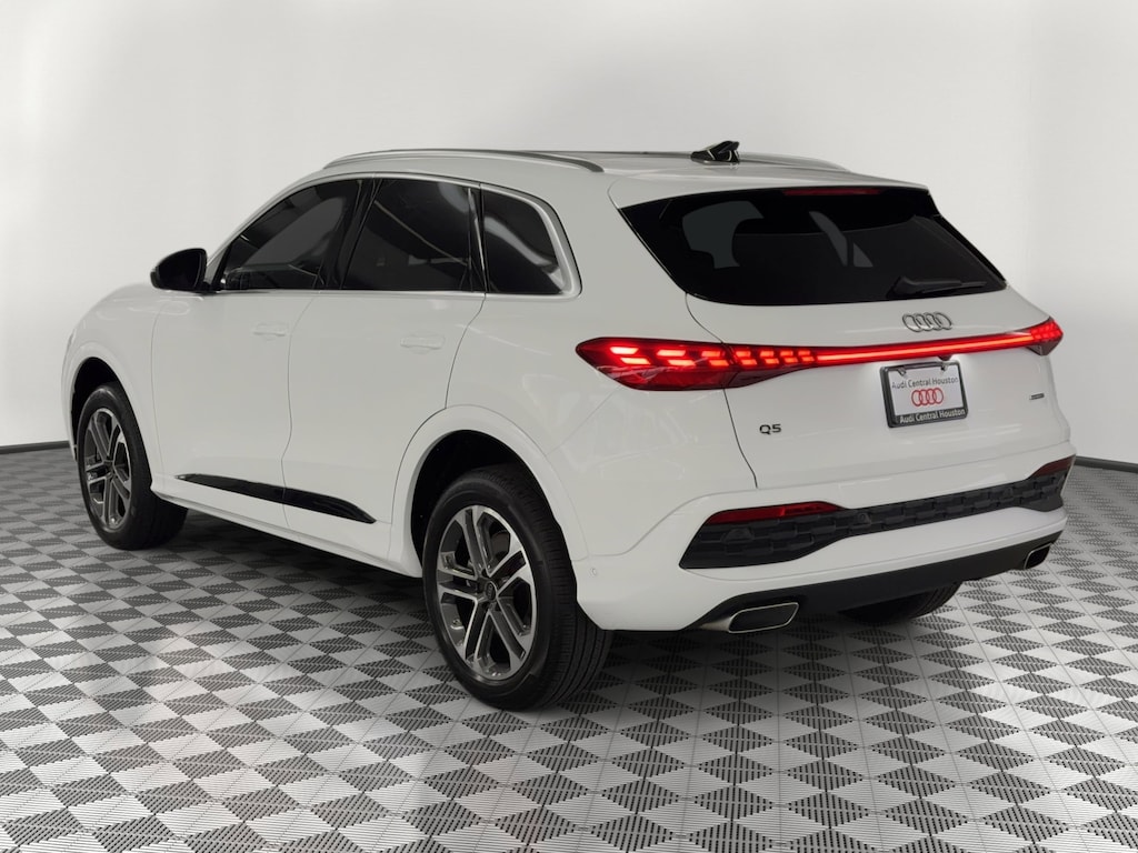 New 2026 Audi Q5 Premium SUV