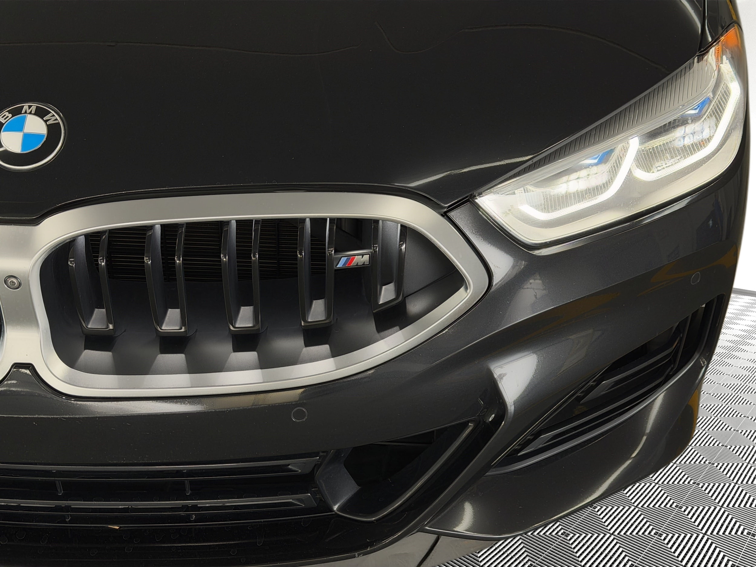 2023 BMW 8 Series M850i - Photo 11
