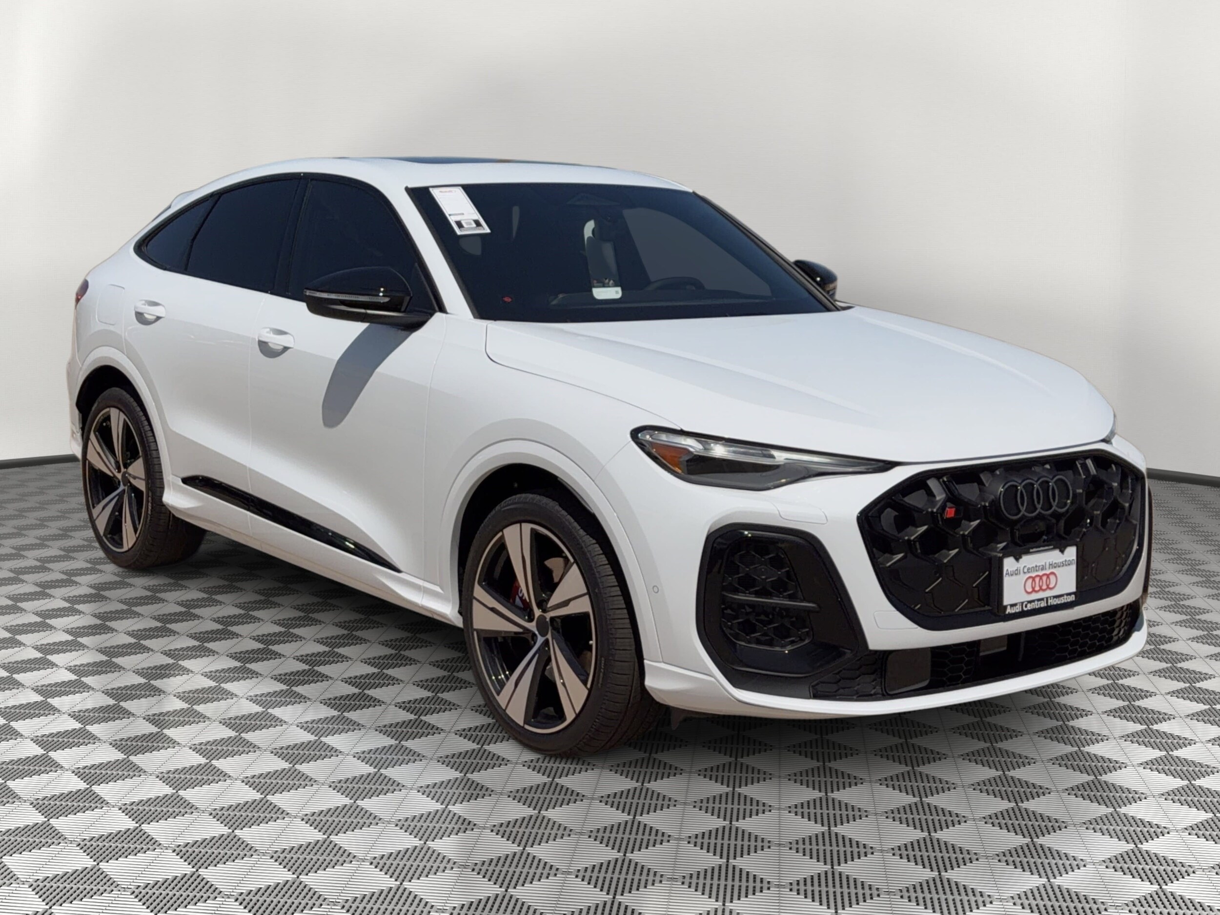 SQ5 Sportback Premium Plus SUV