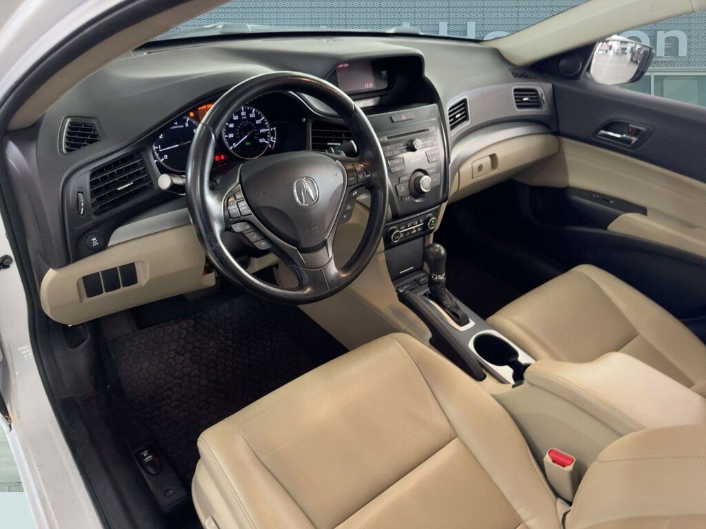 Used 2017 Acura ILX Sedan Sedan