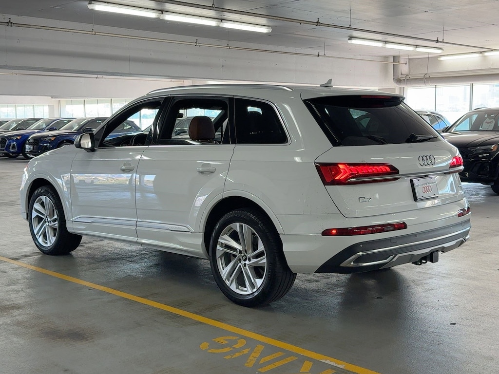 Used 2023 Audi Q7 Premium SUV