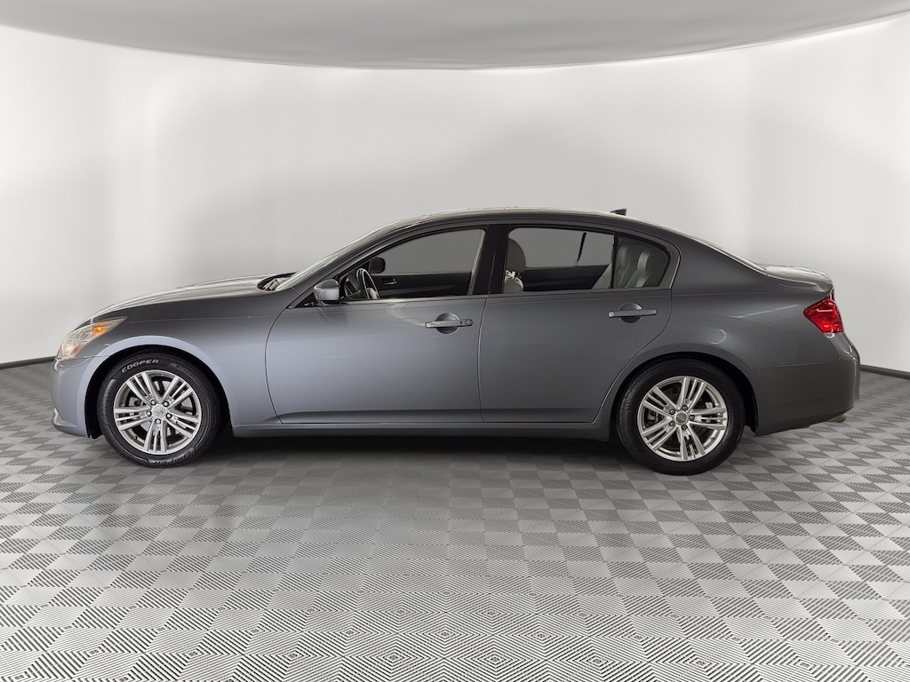 Used 2011 INFINITI G37 Journey Sedan