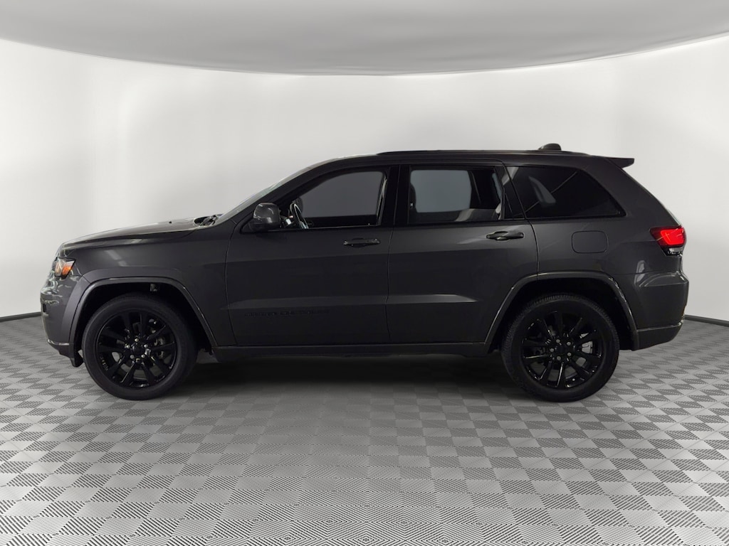 Used 2019 Jeep Grand Cherokee Altitude SUV
