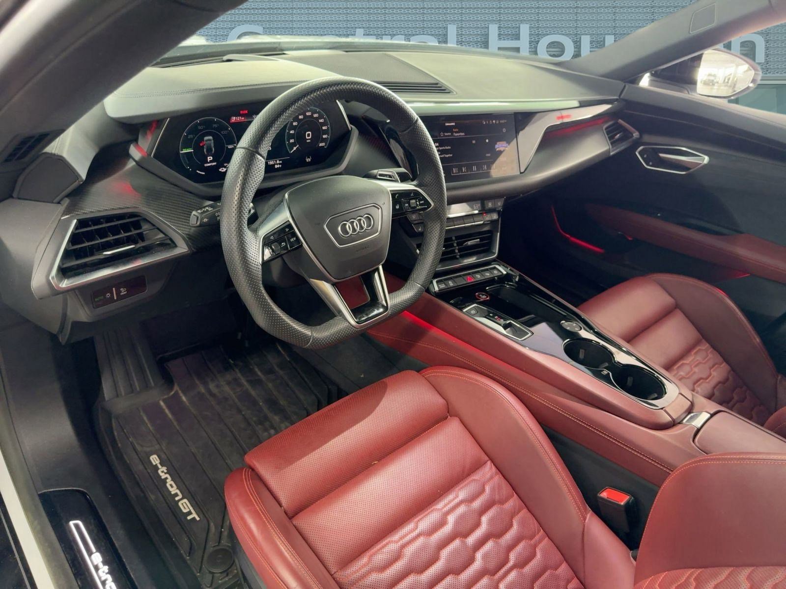 2023 Audi e-tron GT Prestige photo 4