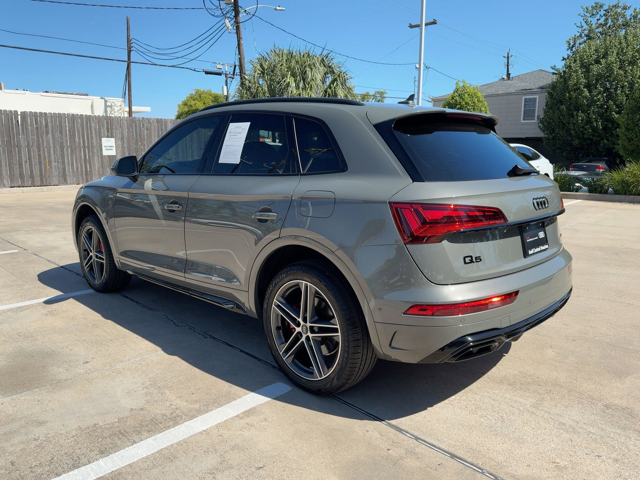 2024 Audi Q5 S line Premium Plus photo 2