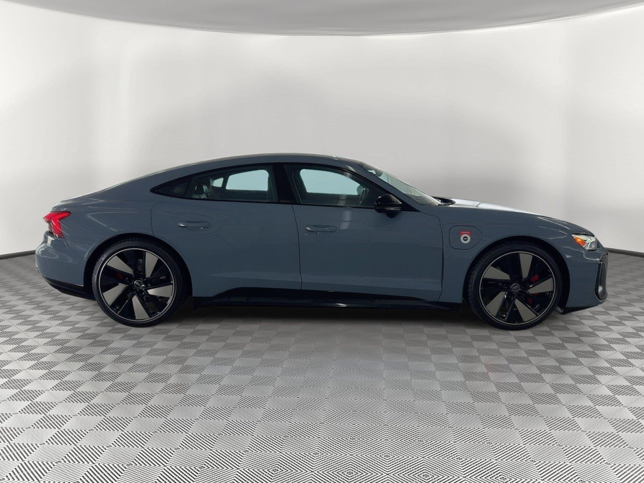 2026 Audi S e-tron GT Premium Plus - Photo 8