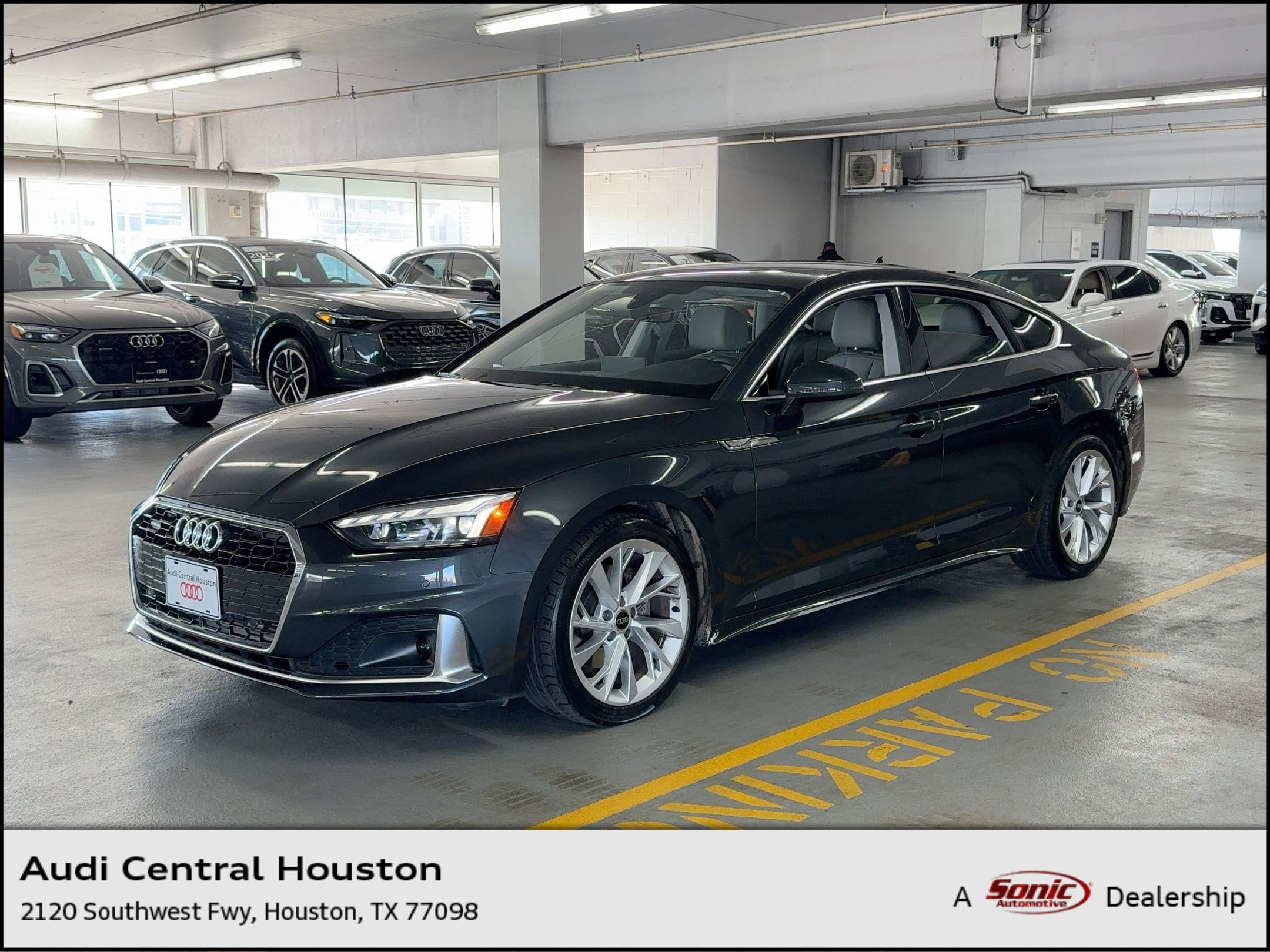 2023 Audi A5 Sportback Premium's photo