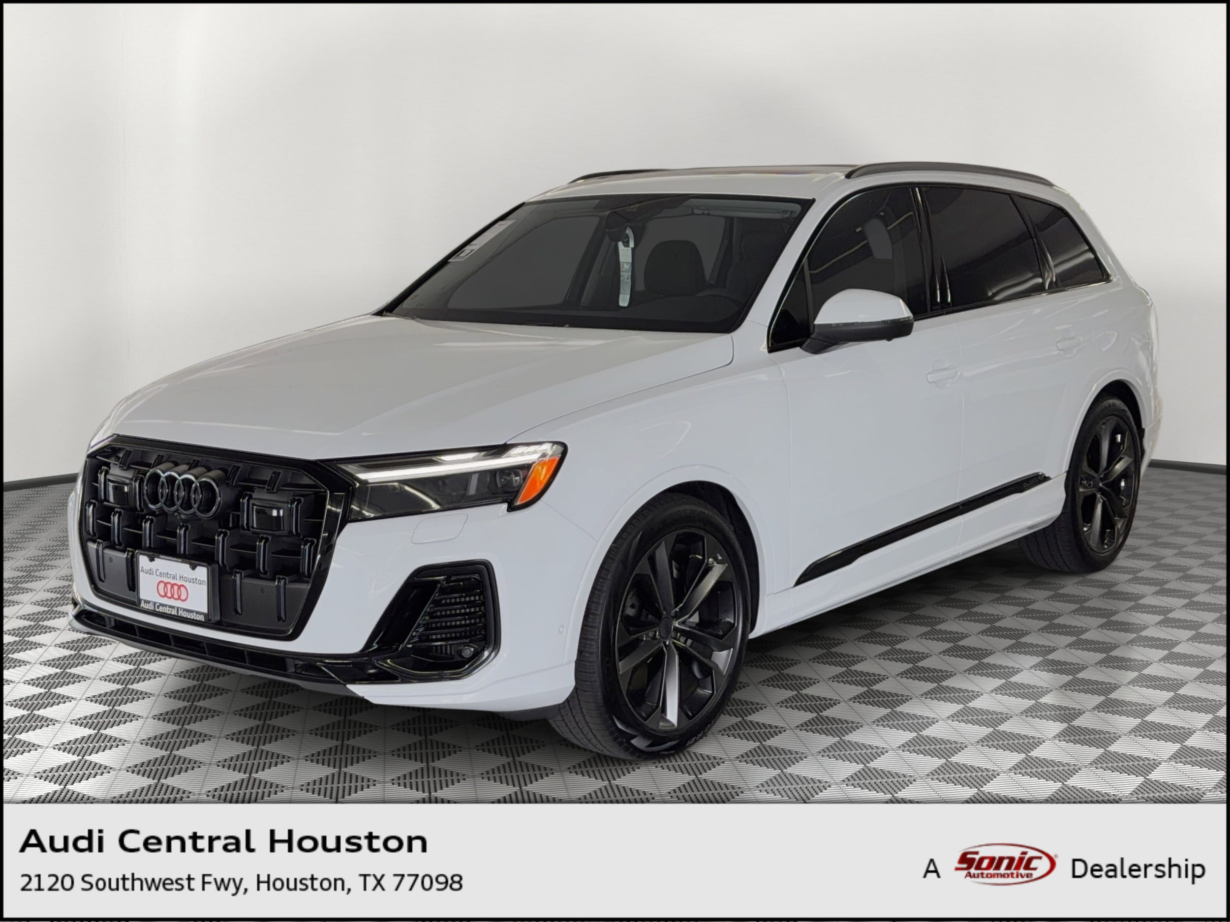 2026 Audi Q7 55 Premium Plus quattro Tiptronic's photo