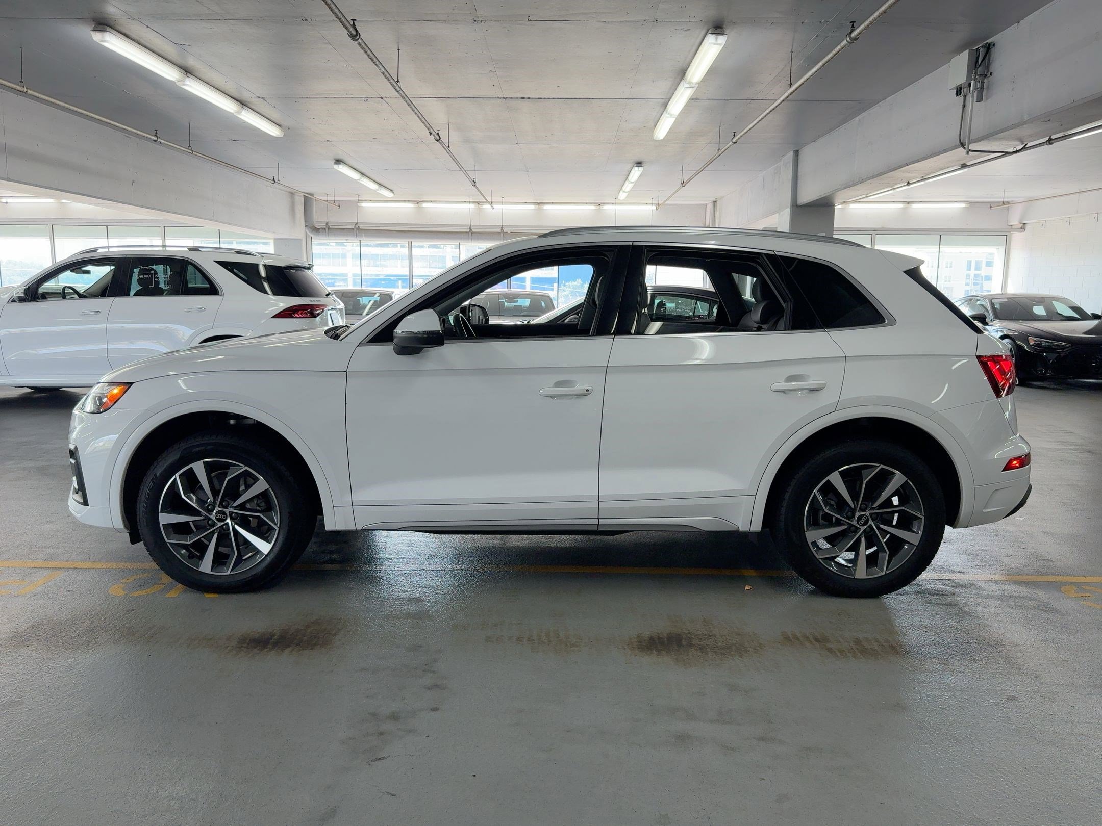 2021 Audi Q5 Premium Plus photo 2