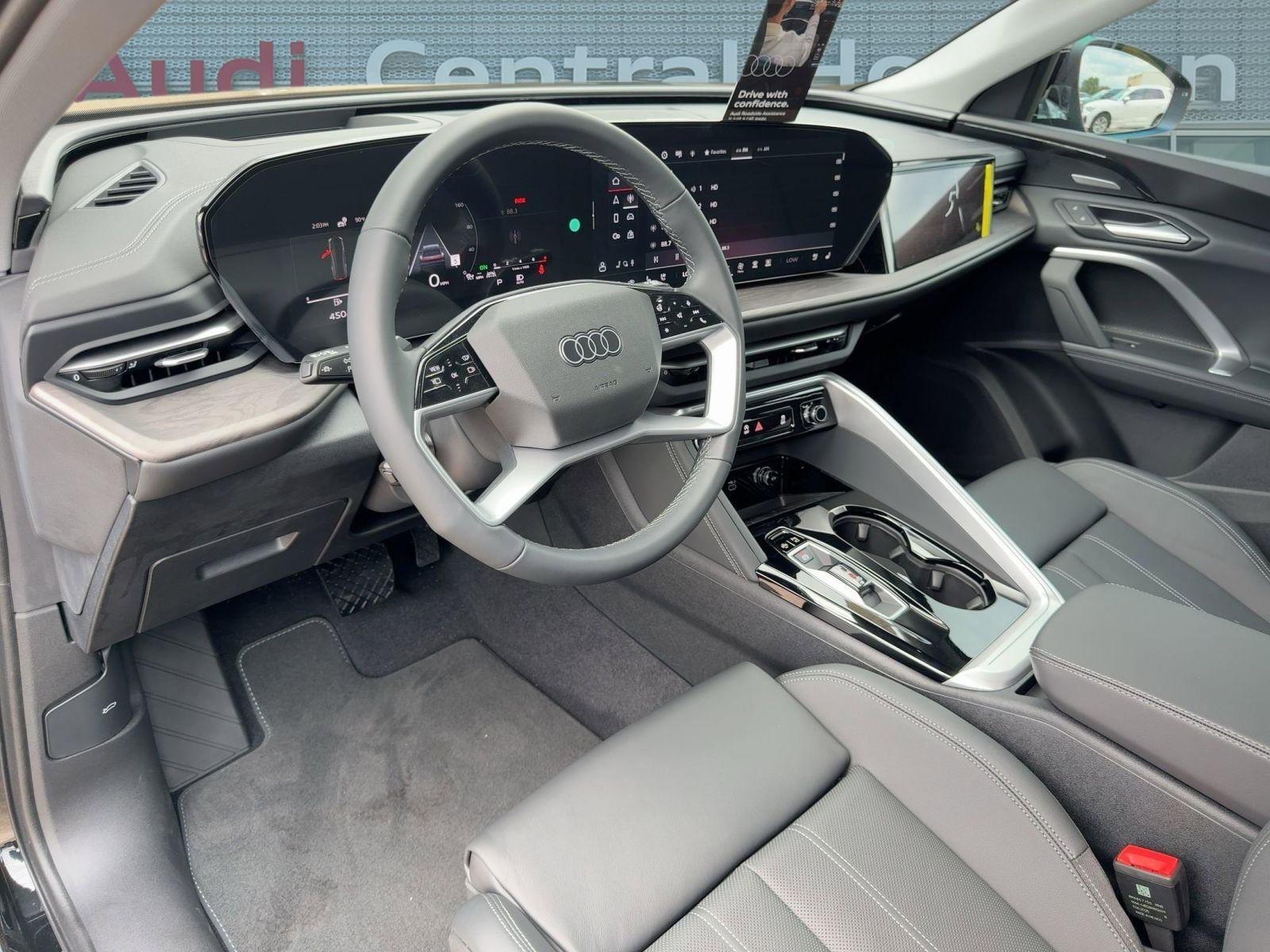 2025 Audi Q5 2.0T Prestige photo 3
