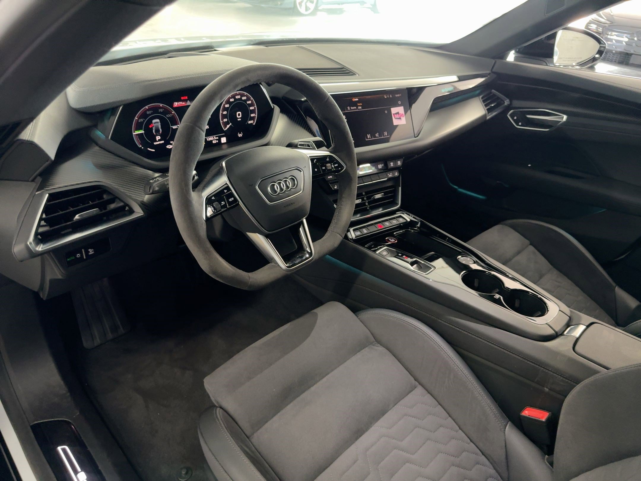 2023 Audi e-tron GT Prestige photo 4