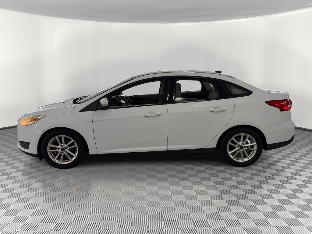 Used 2016 Ford Focus SE Sedan