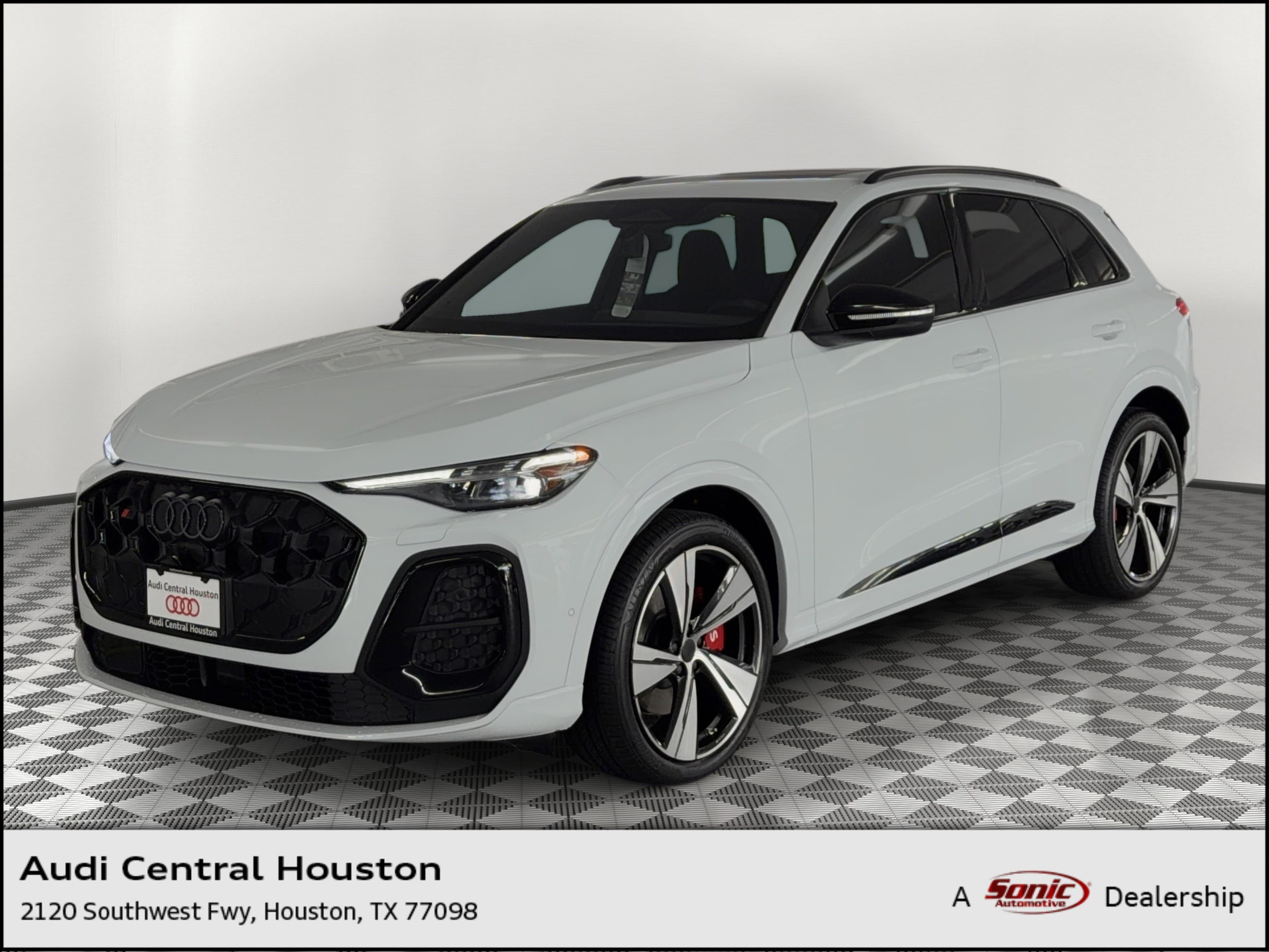 2026 Audi SQ5 Premium Plus quattro's photo