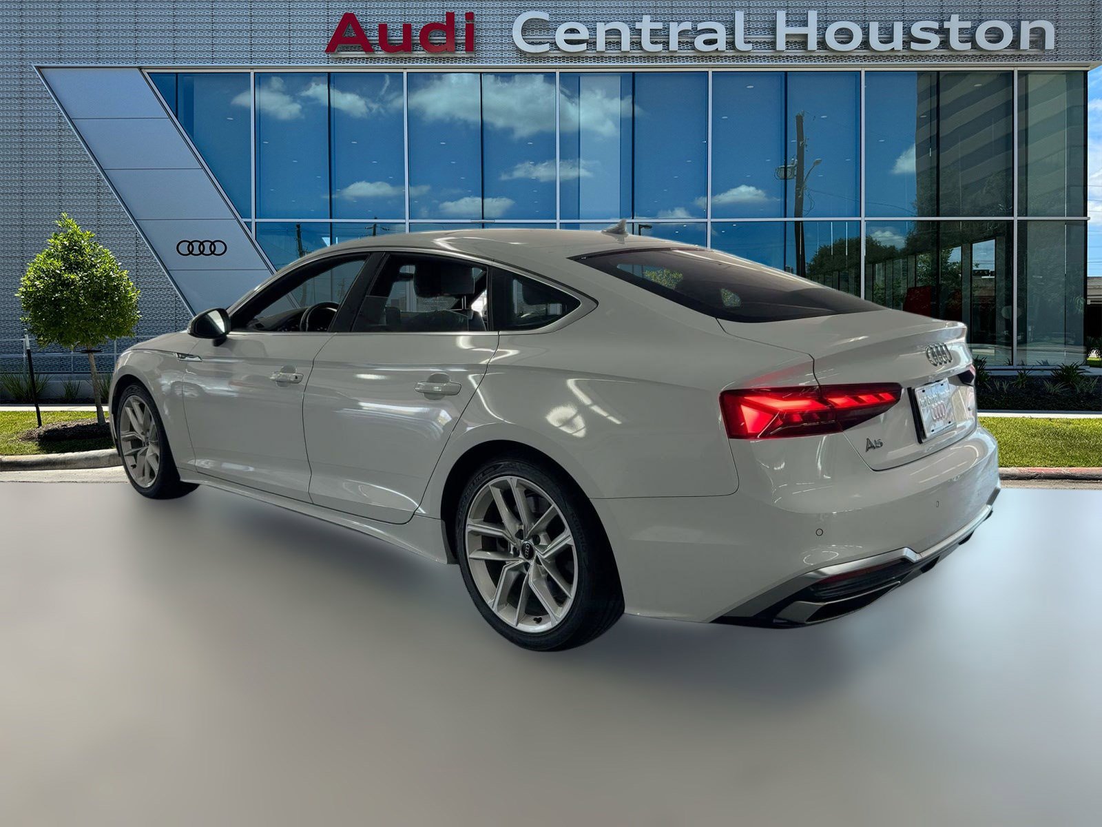 2023 Audi A5 S line Quattro Premium photo 3
