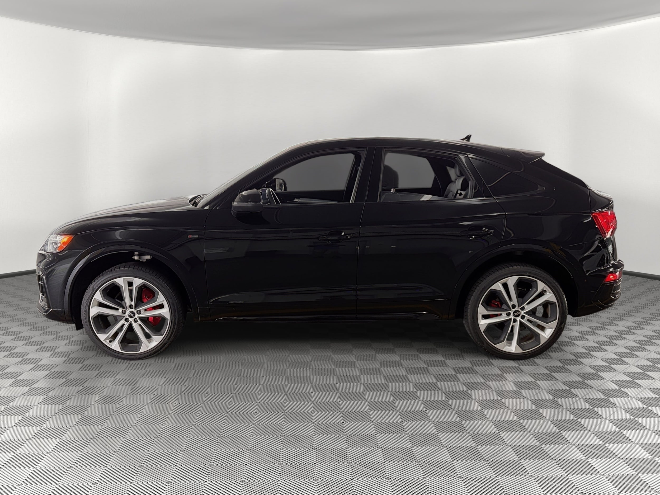 Q5 Sportback S Line Premium Plus SUV