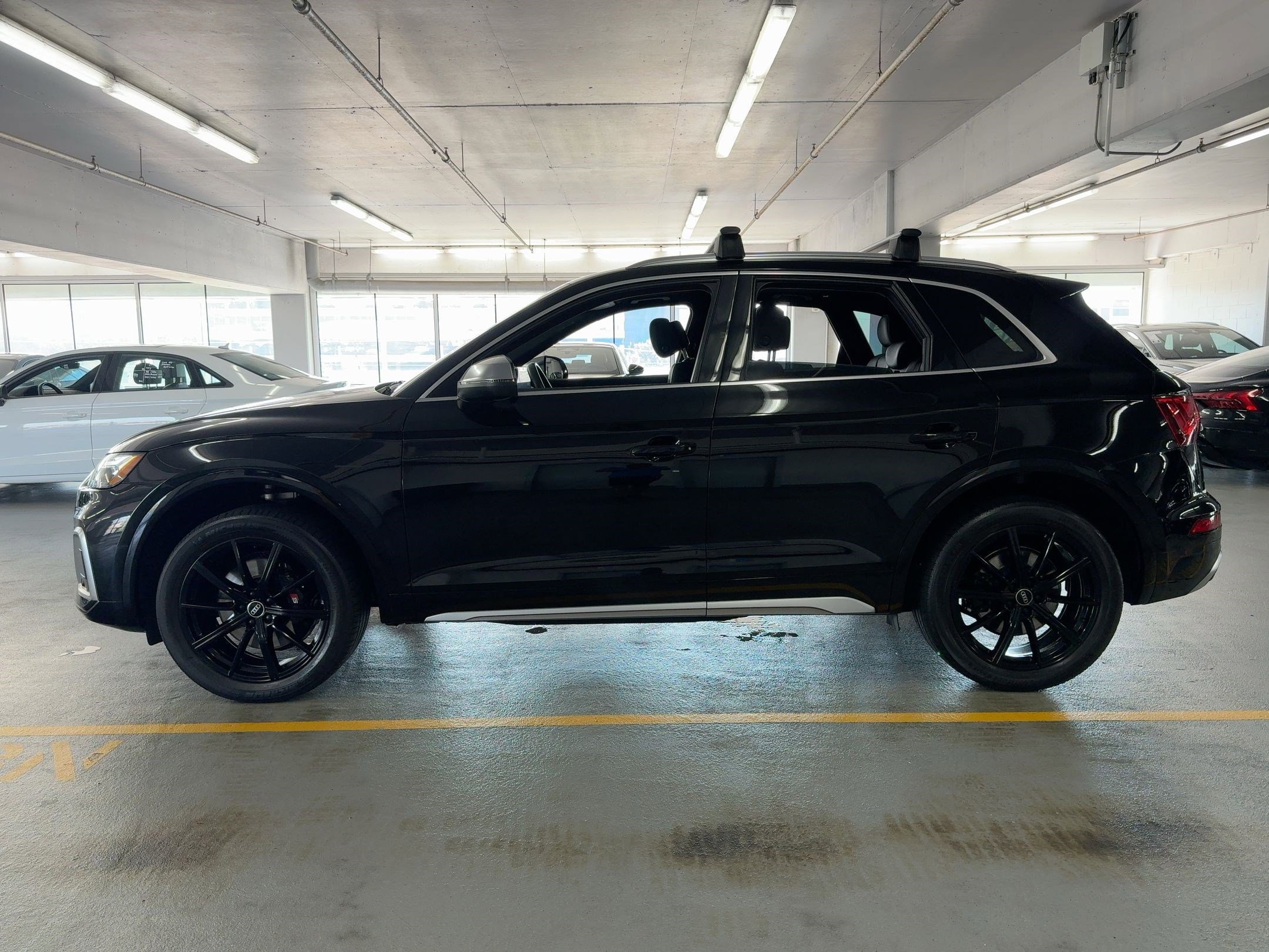 2022 Audi SQ5 Premium Plus photo 2