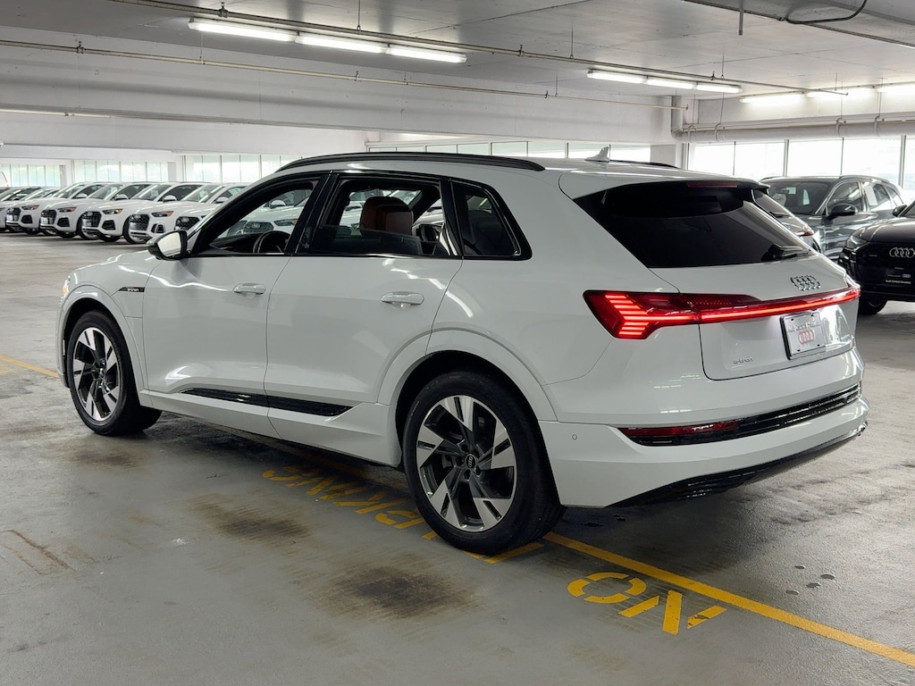 Used 2022 Audi e-tron Premium SUV