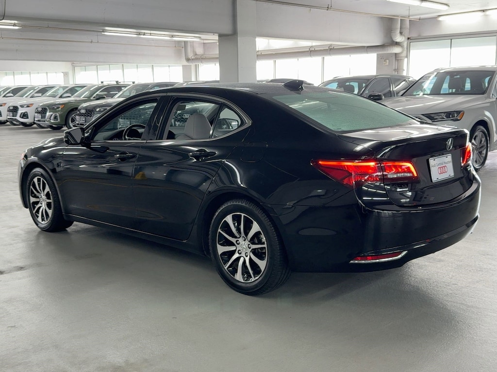 Used 2017 Acura TLX w/Technology Pkg Sedan