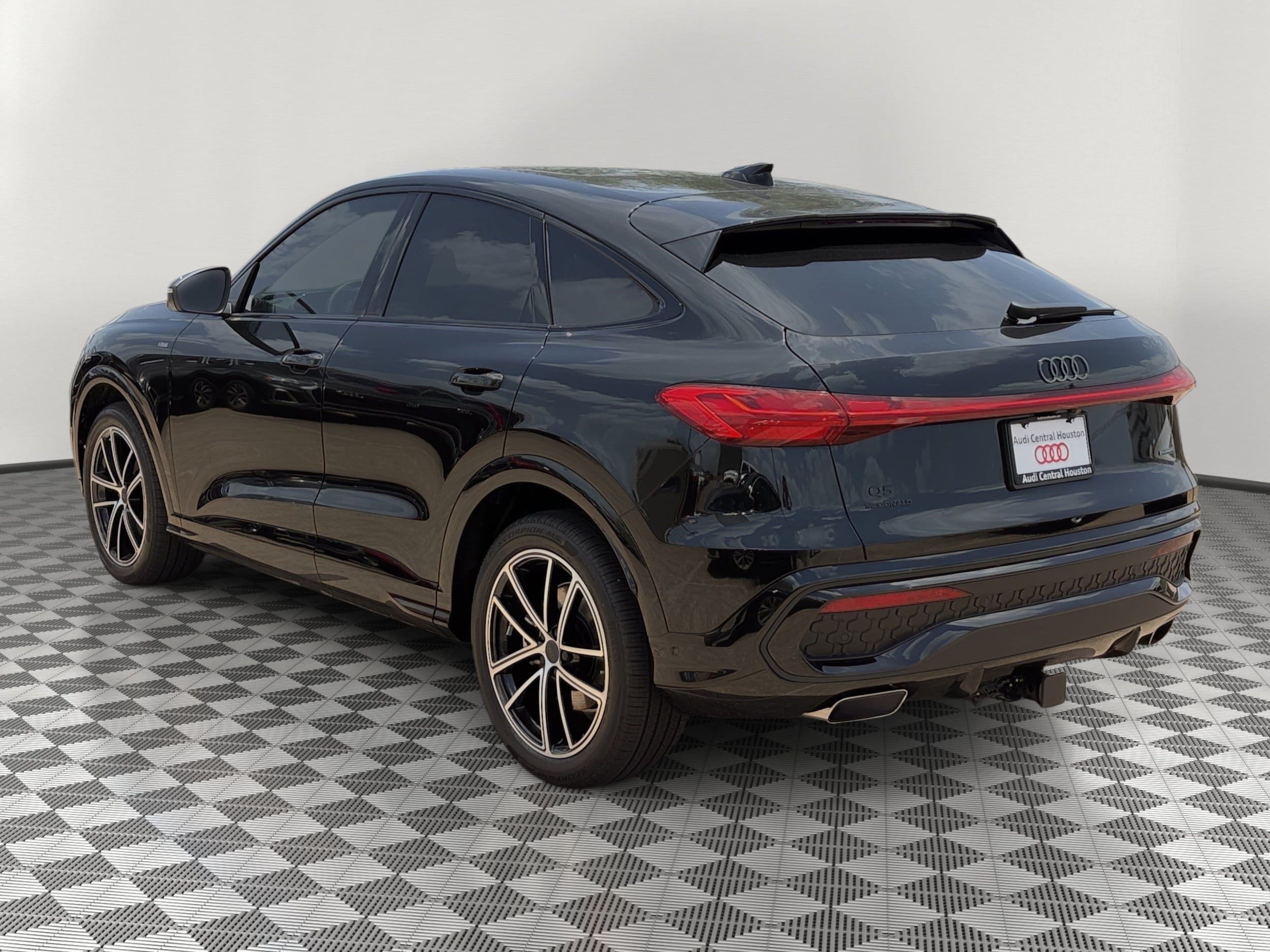 Q5 Sportback Prestige SUV
