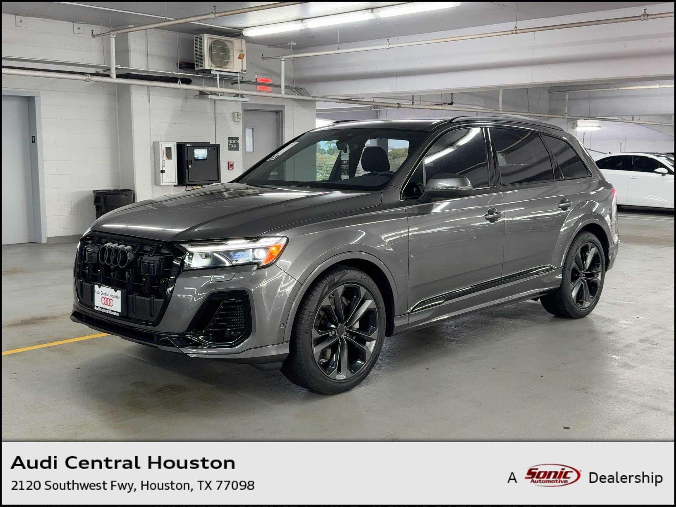 2026 Audi Q7 Premium Plus's photo