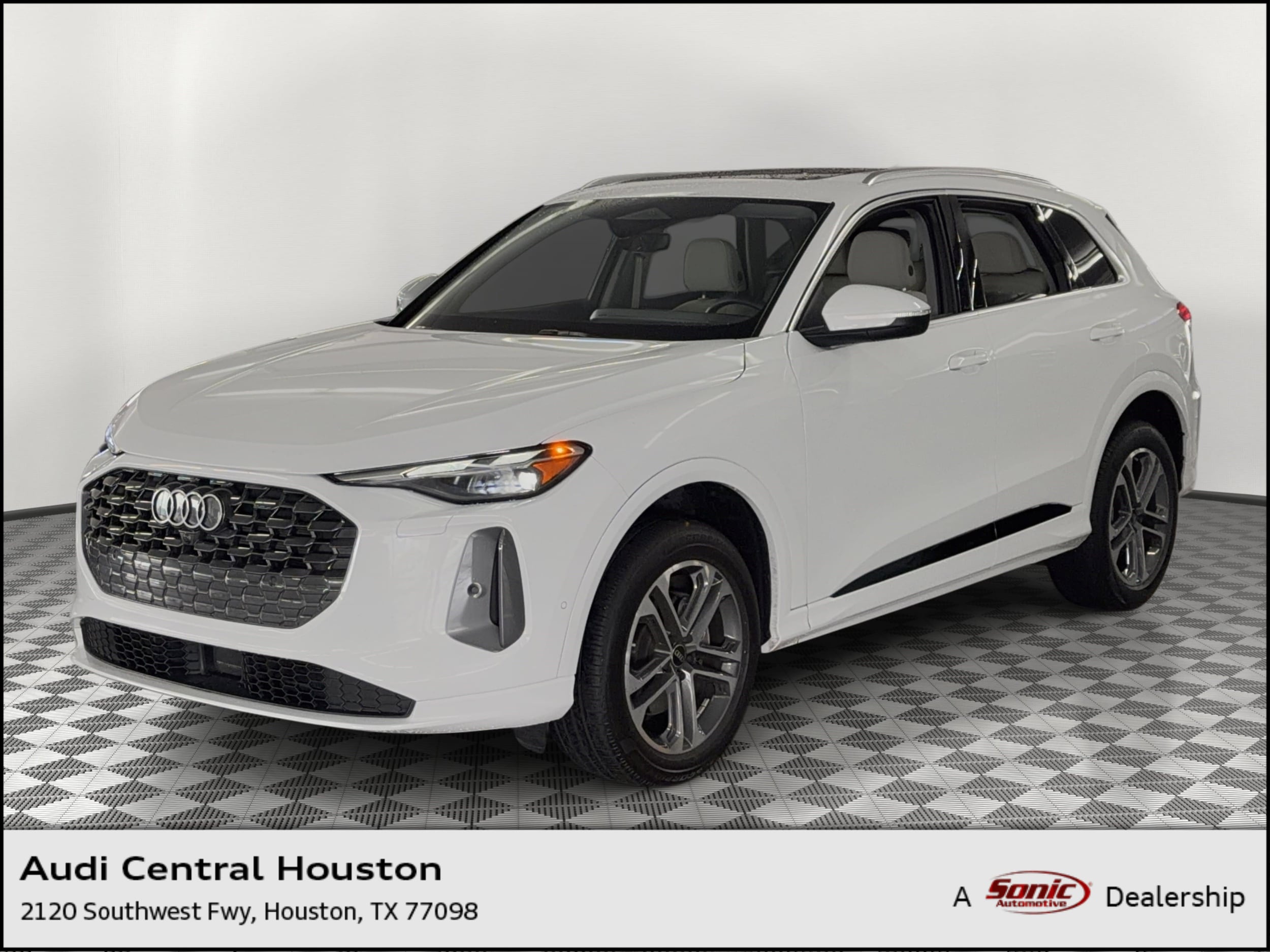 2025 Audi Q5 40 Premium's photo