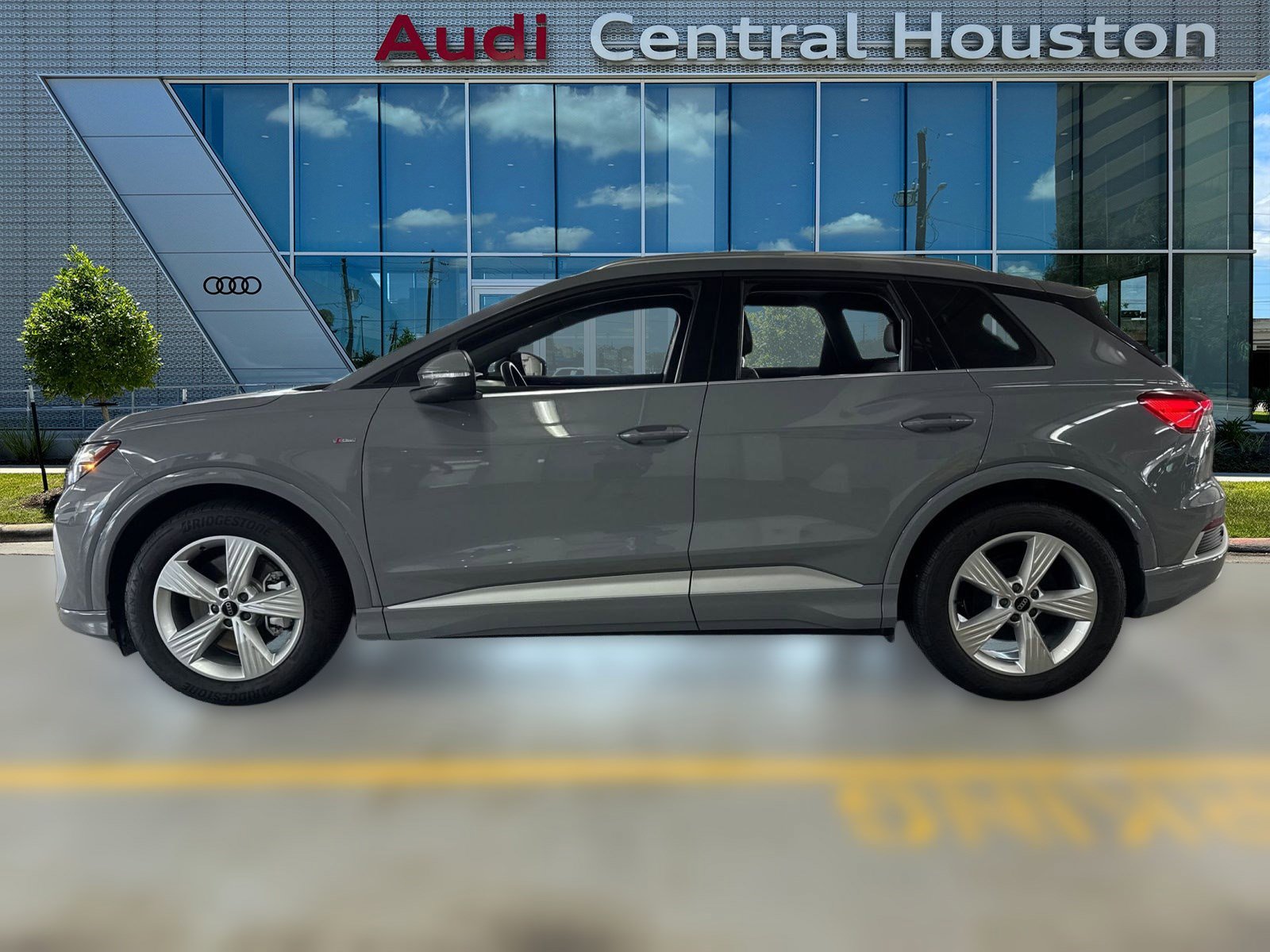 Used 2024 Audi Q4 e-tron Premium with VIN WA1KUBFZ2RP084349 for sale in Houston, TX
