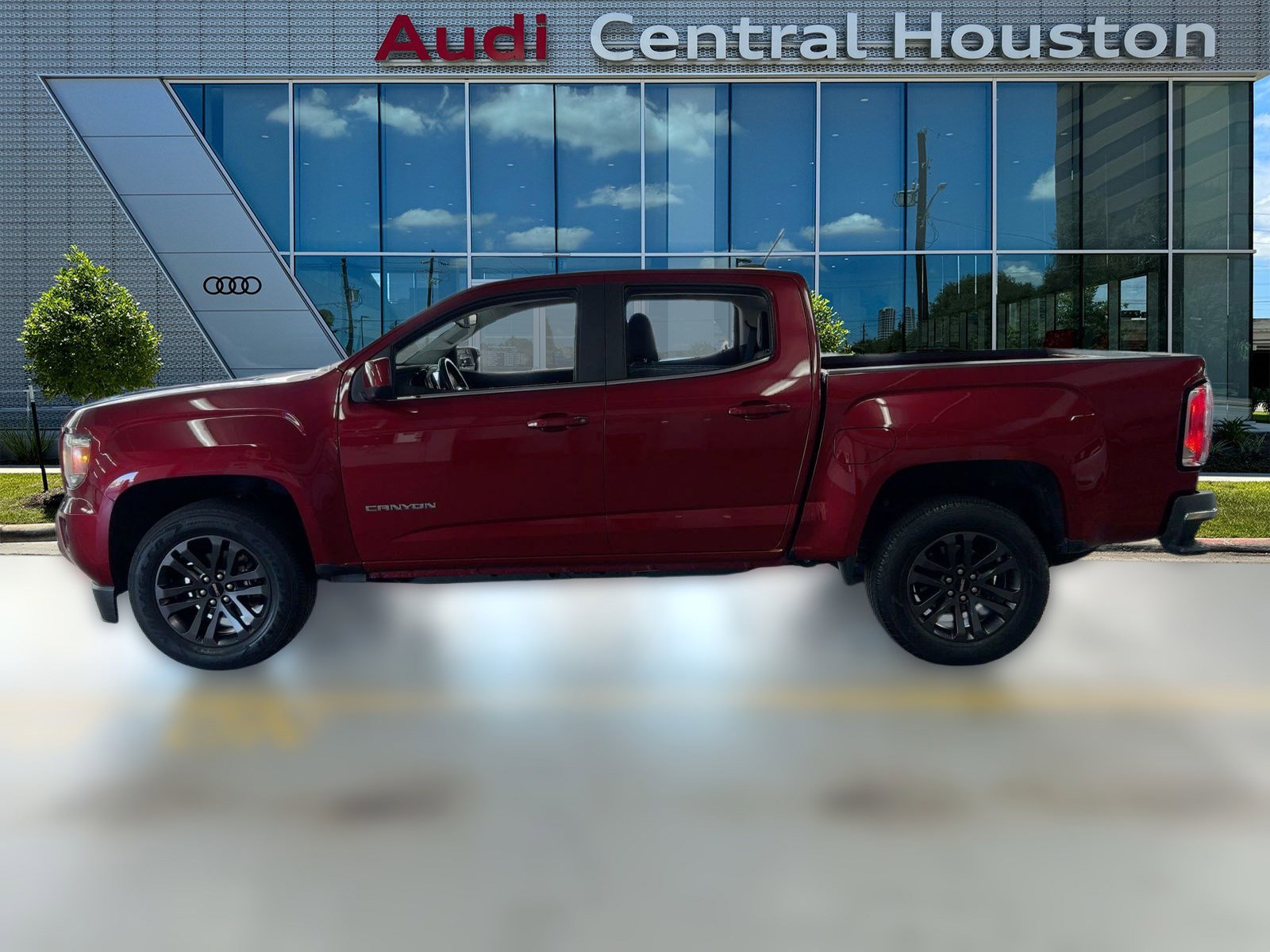 2020 Gmc Canyon SLE photo 2