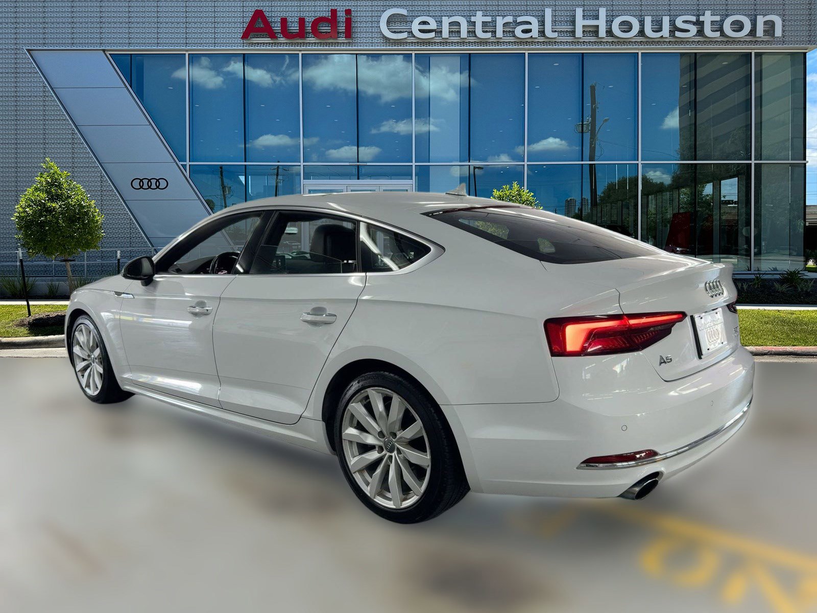 2018 Audi A5 Prestige photo 3