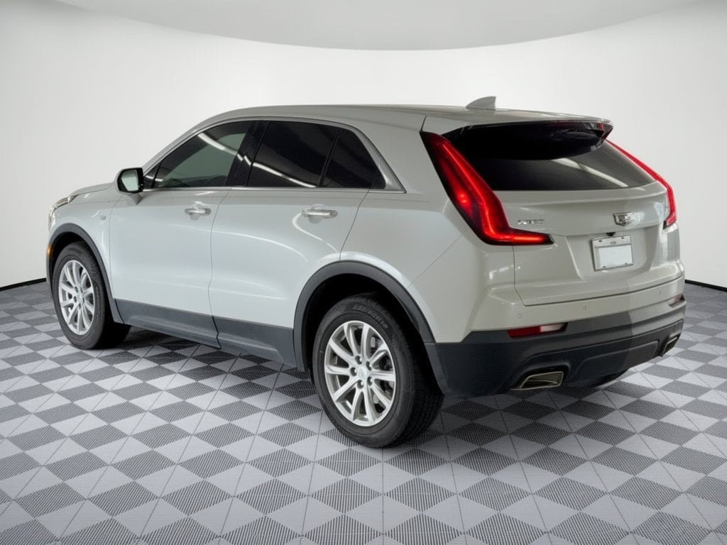 Used 2022 CADILLAC XT4 FWD Luxury SUV