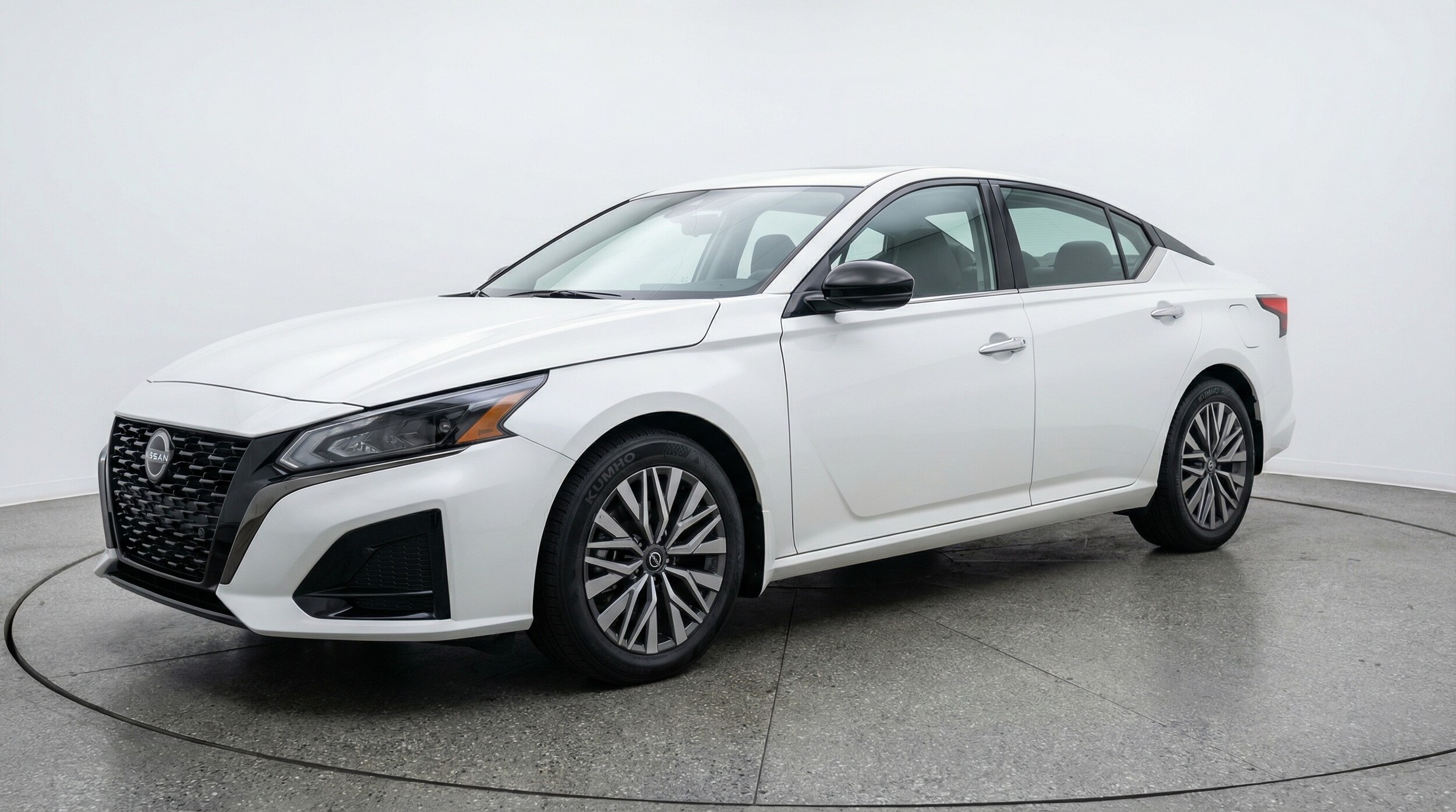 Thumbnail: 2025 Nissan Altima - 3