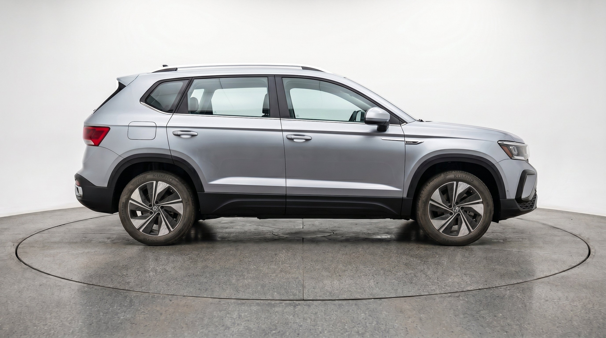 Thumbnail: 2026 Volkswagen Taos - 11