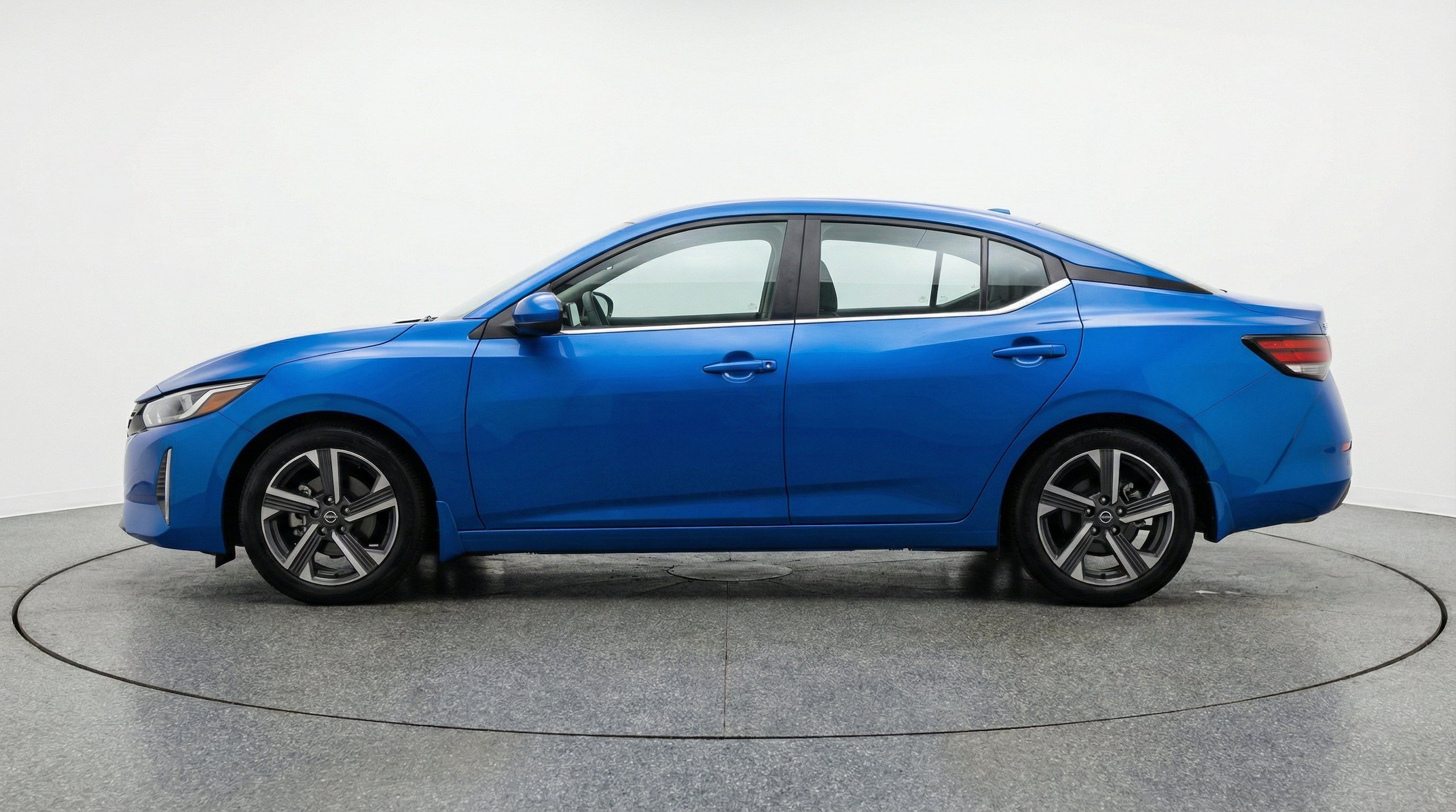 Thumbnail: 2025 Nissan Sentra - 5
