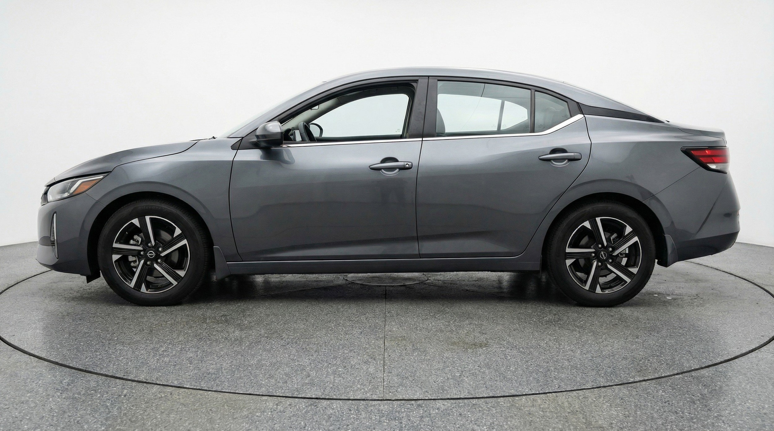 Thumbnail: 2025 Nissan Sentra - 5