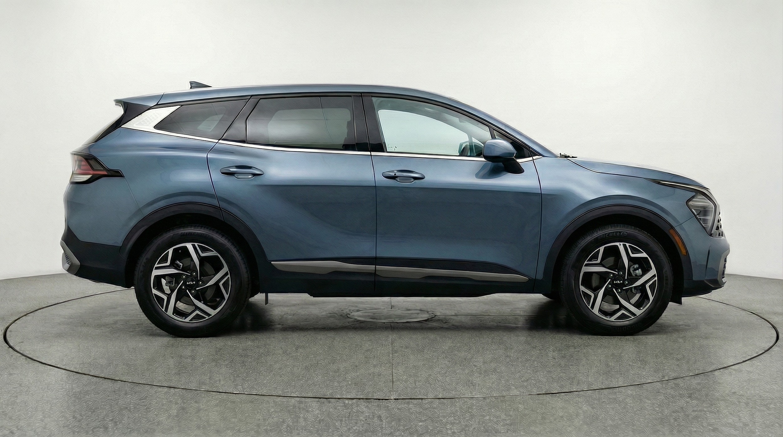 Thumbnail: 2025 Kia Sportage - 8