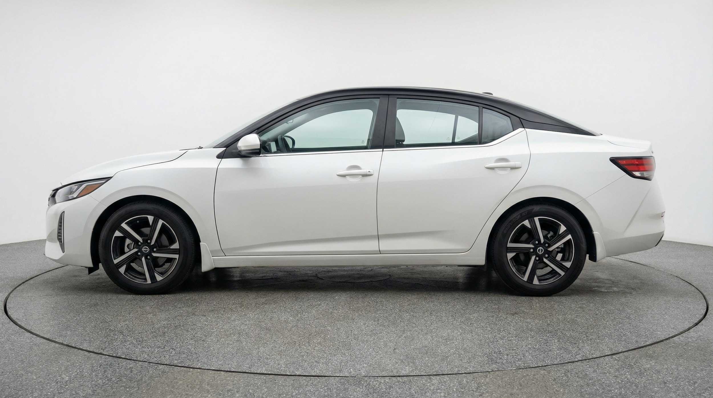 Thumbnail: 2025 Nissan Sentra - 4