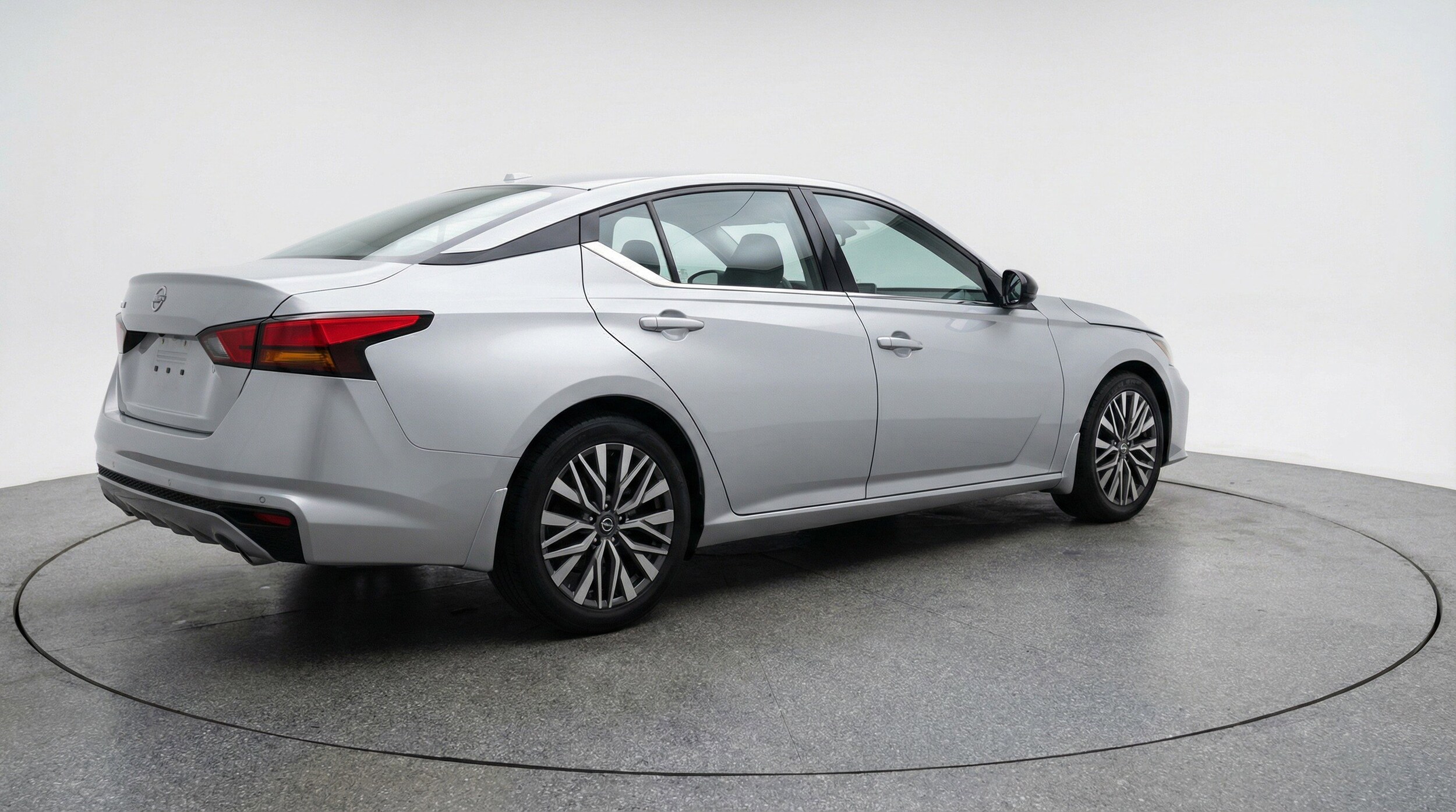Thumbnail: 2025 Nissan Altima - 9