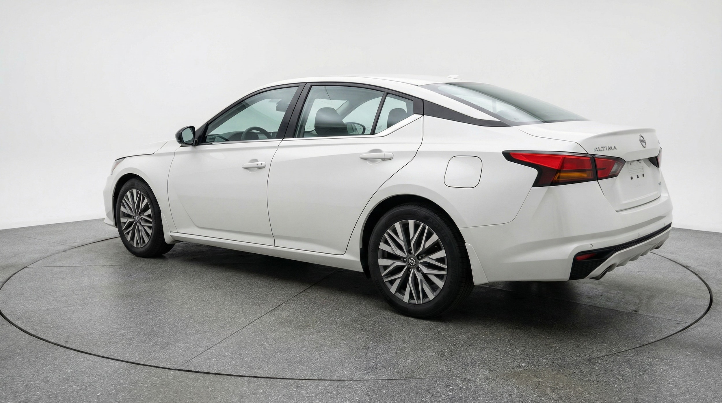 Thumbnail: 2025 Nissan Altima - 5