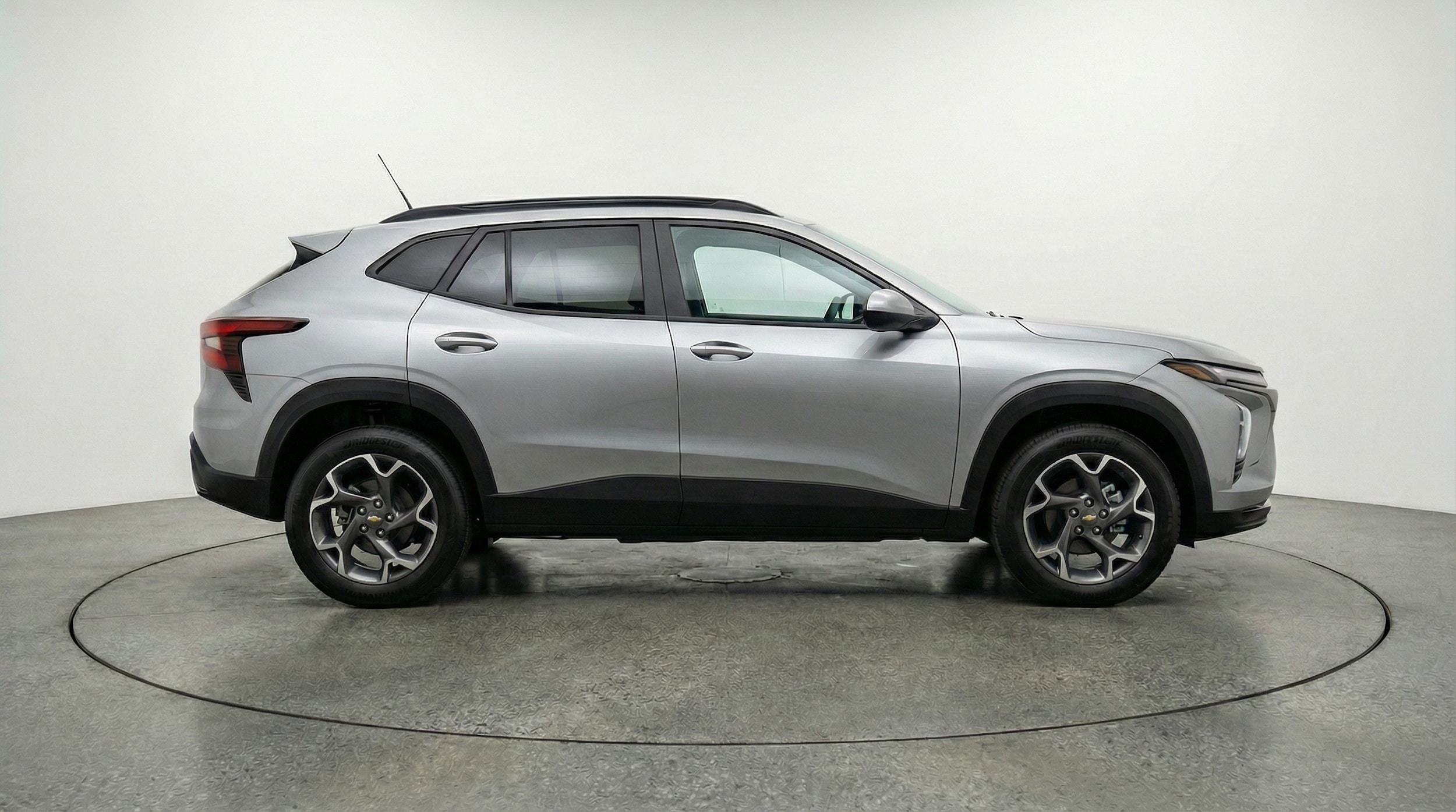 Thumbnail: 2025 Chevrolet Trax - 8