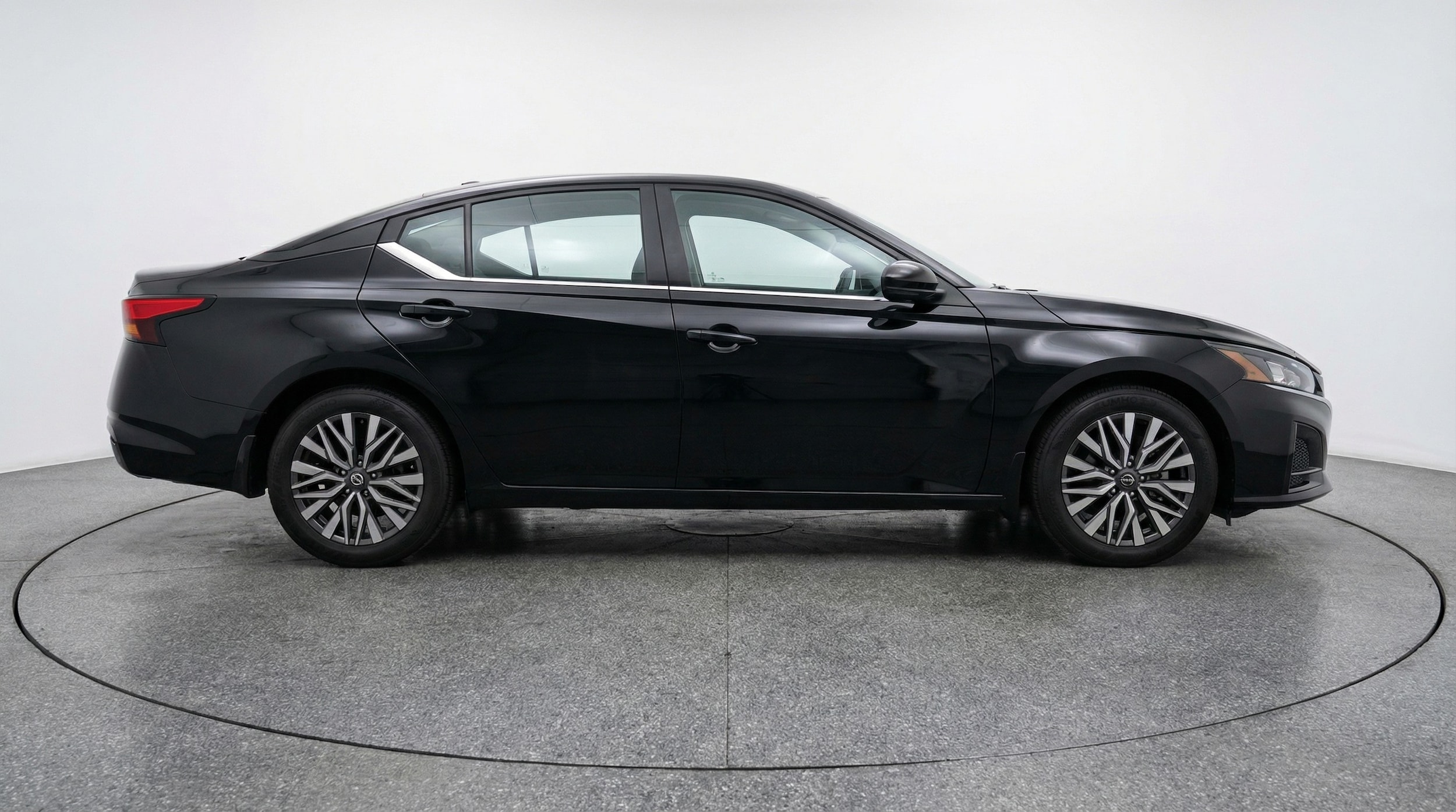 Thumbnail: 2025 Nissan Altima - 8