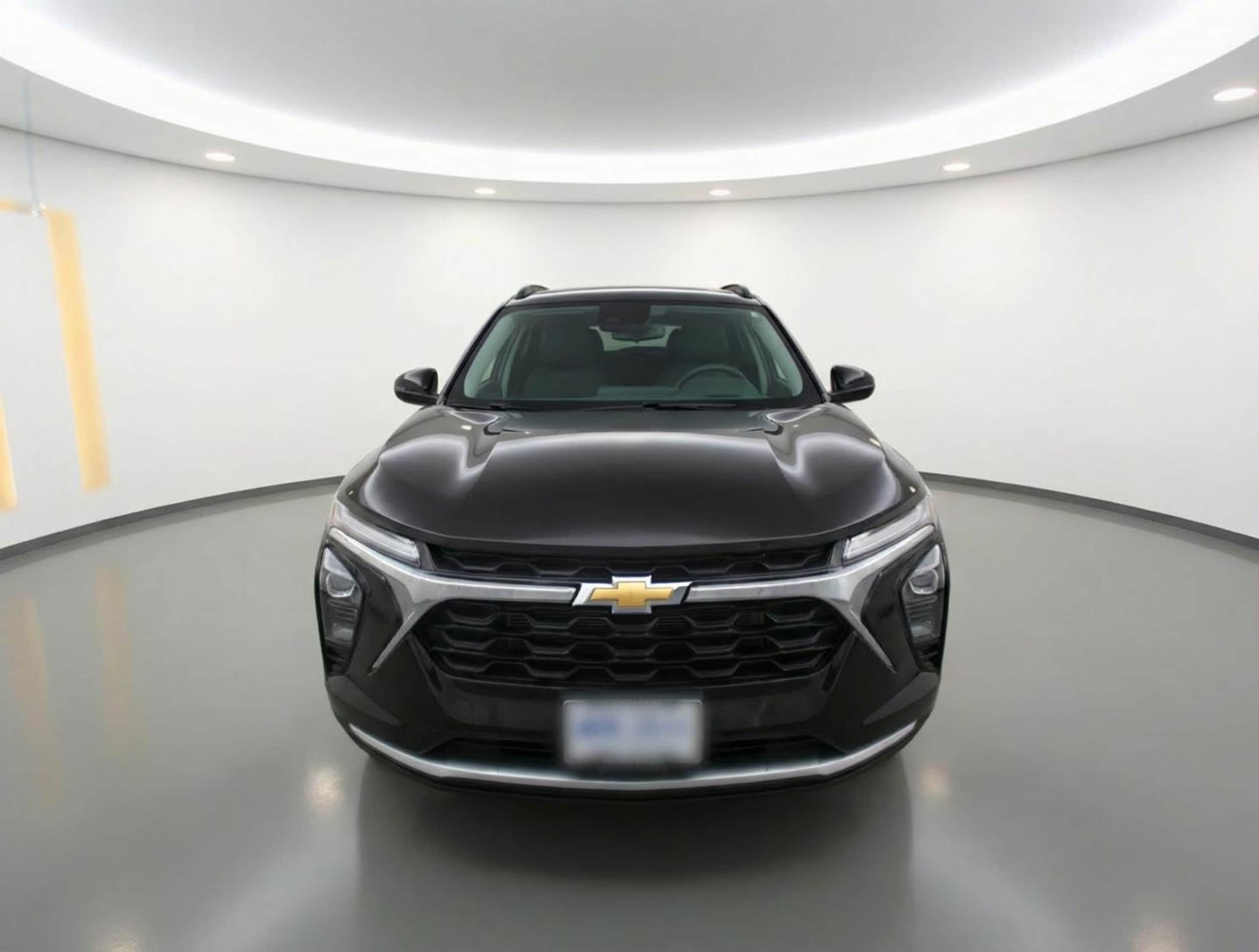 Thumbnail: 2025 Chevrolet Trax - 2