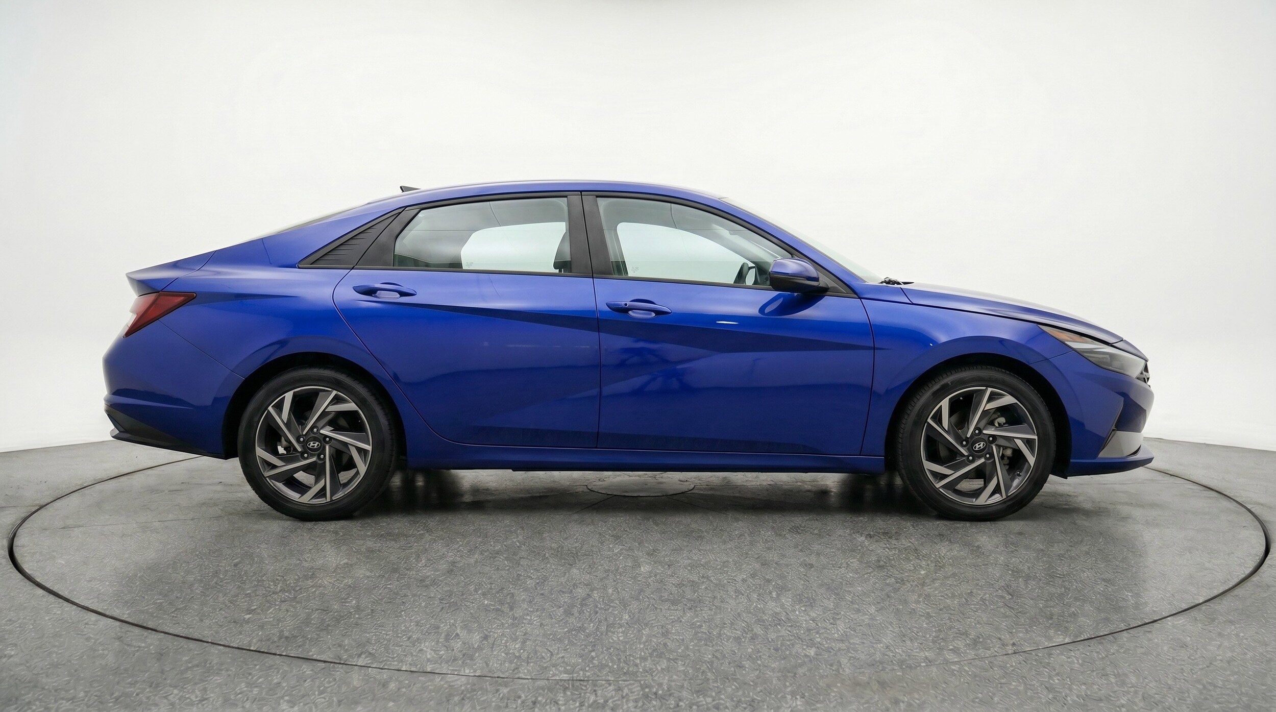 Thumbnail: 2025 Hyundai Elantra - 11
