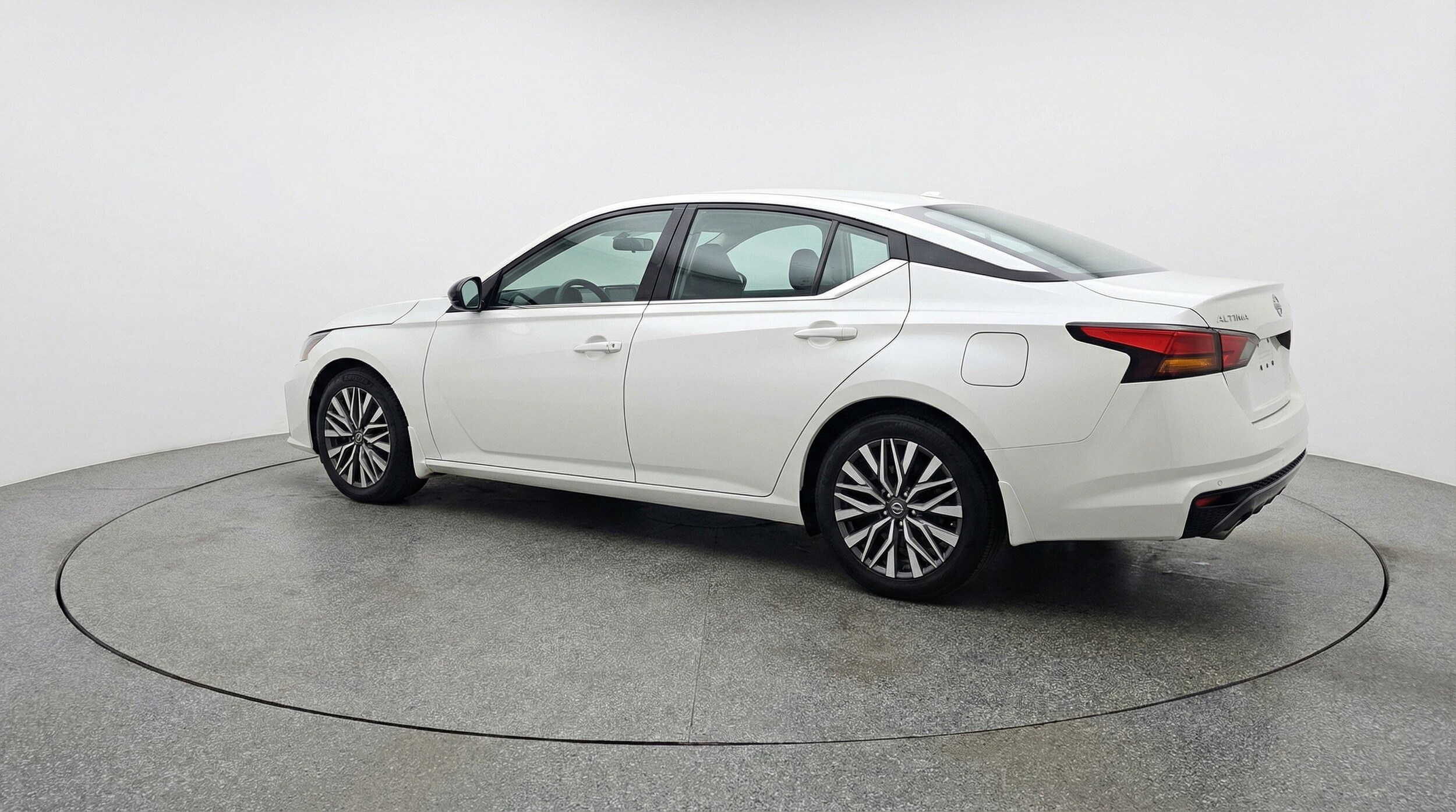 Thumbnail: 2025 Nissan Altima - 6