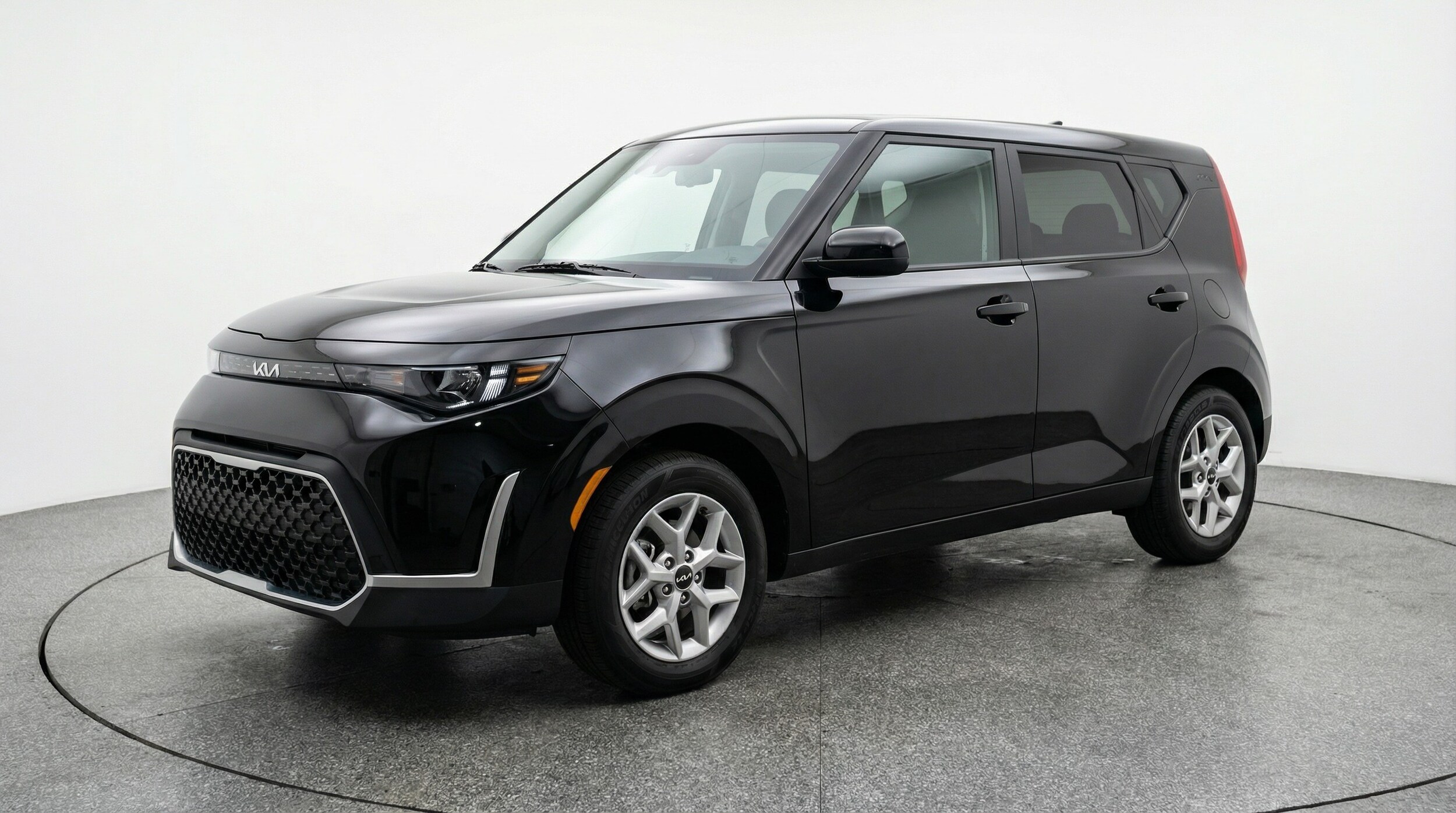Thumbnail: 2025 Kia Soul - 3