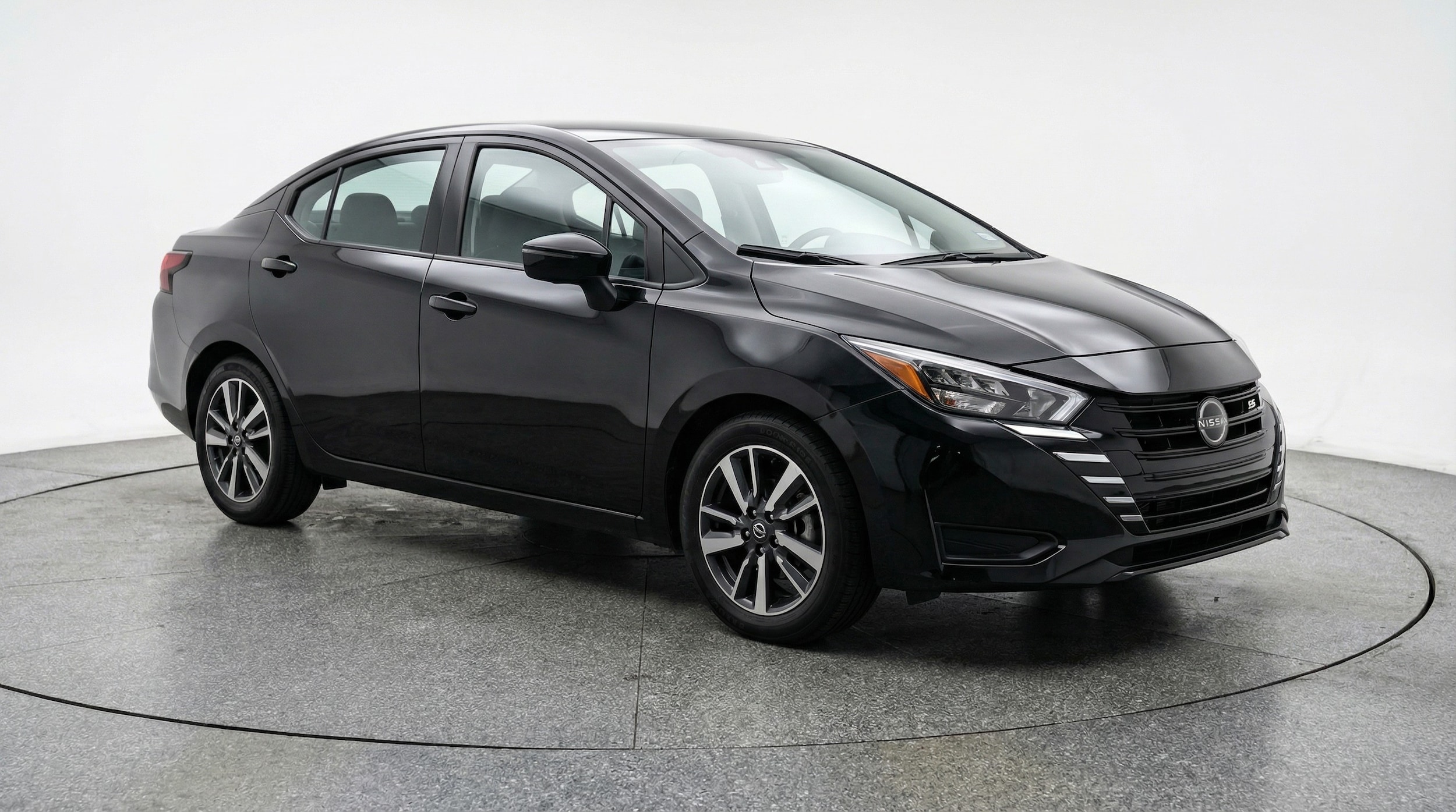 2025 Nissan Versa SV FWD