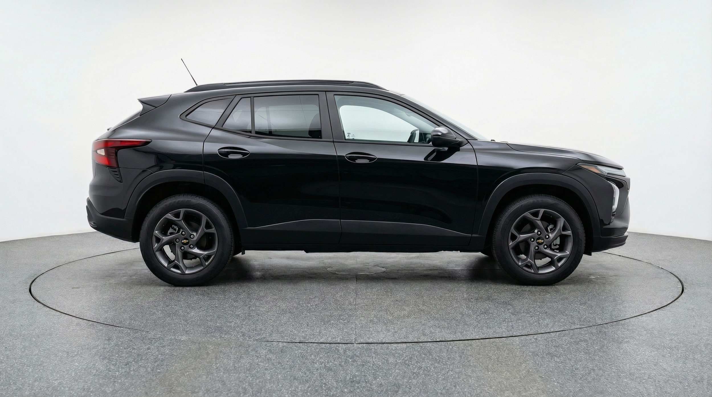 Thumbnail: 2025 Chevrolet Trax - 8