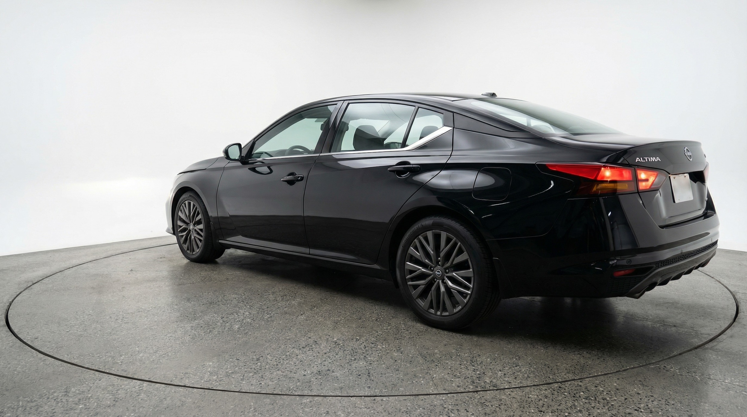 Thumbnail: 2025 Nissan Altima - 5